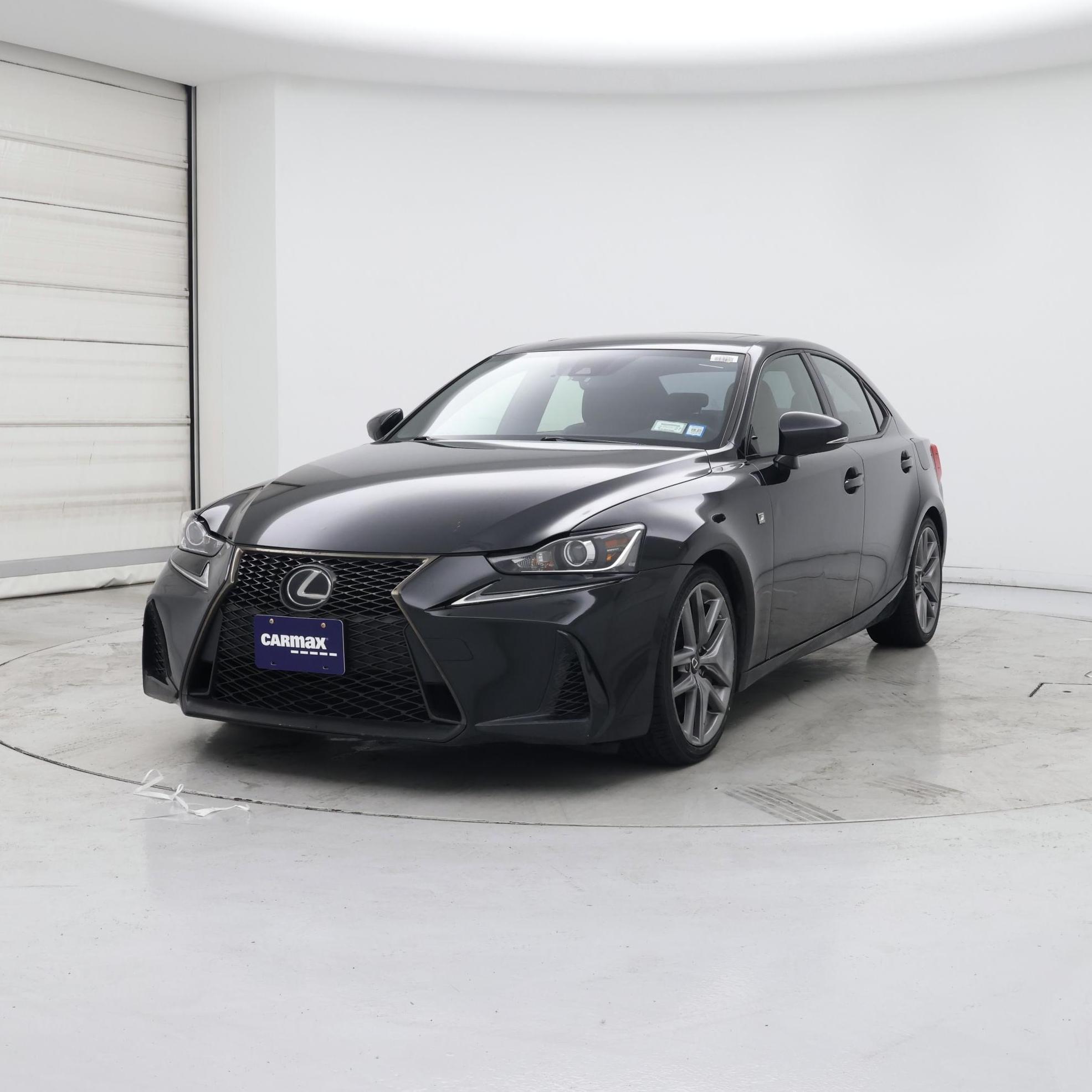 Thumbnail: 2017 Lexus IS - 4