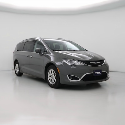 Gray 2020 Chrysler Pacifica Touring L