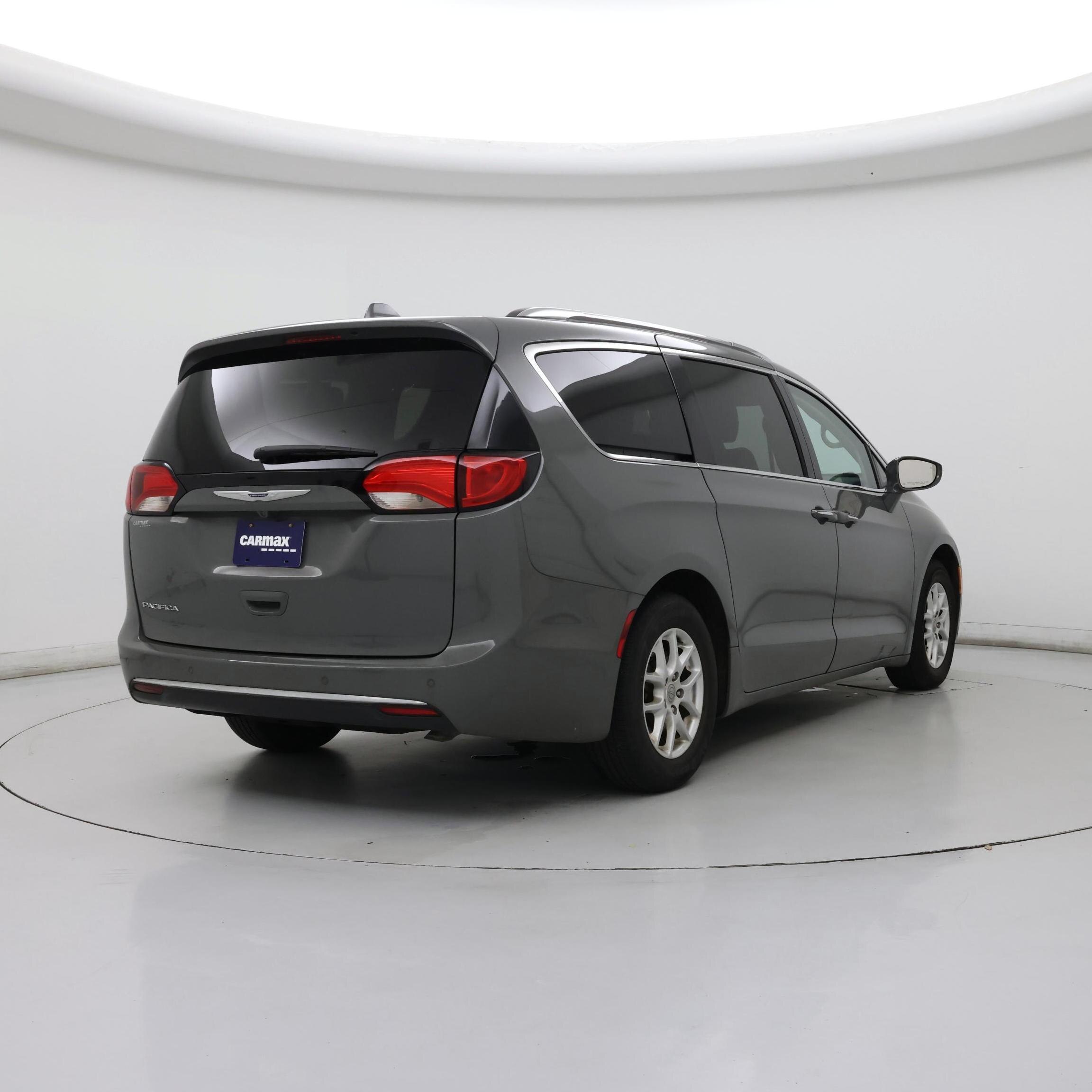 Thumbnail: 2020 Chrysler Pacifica - 8