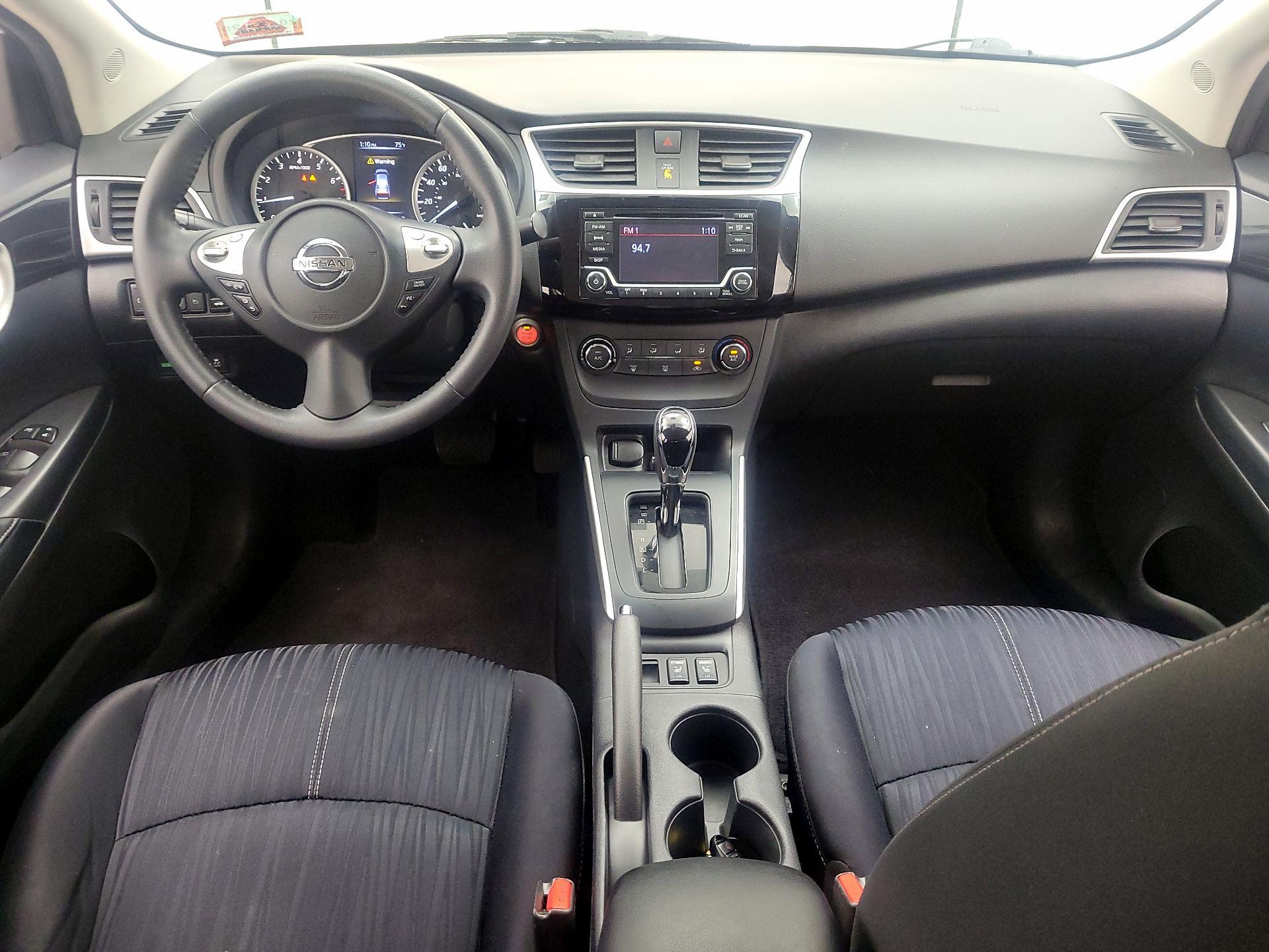 Thumbnail: 2016 Nissan Sentra - 9