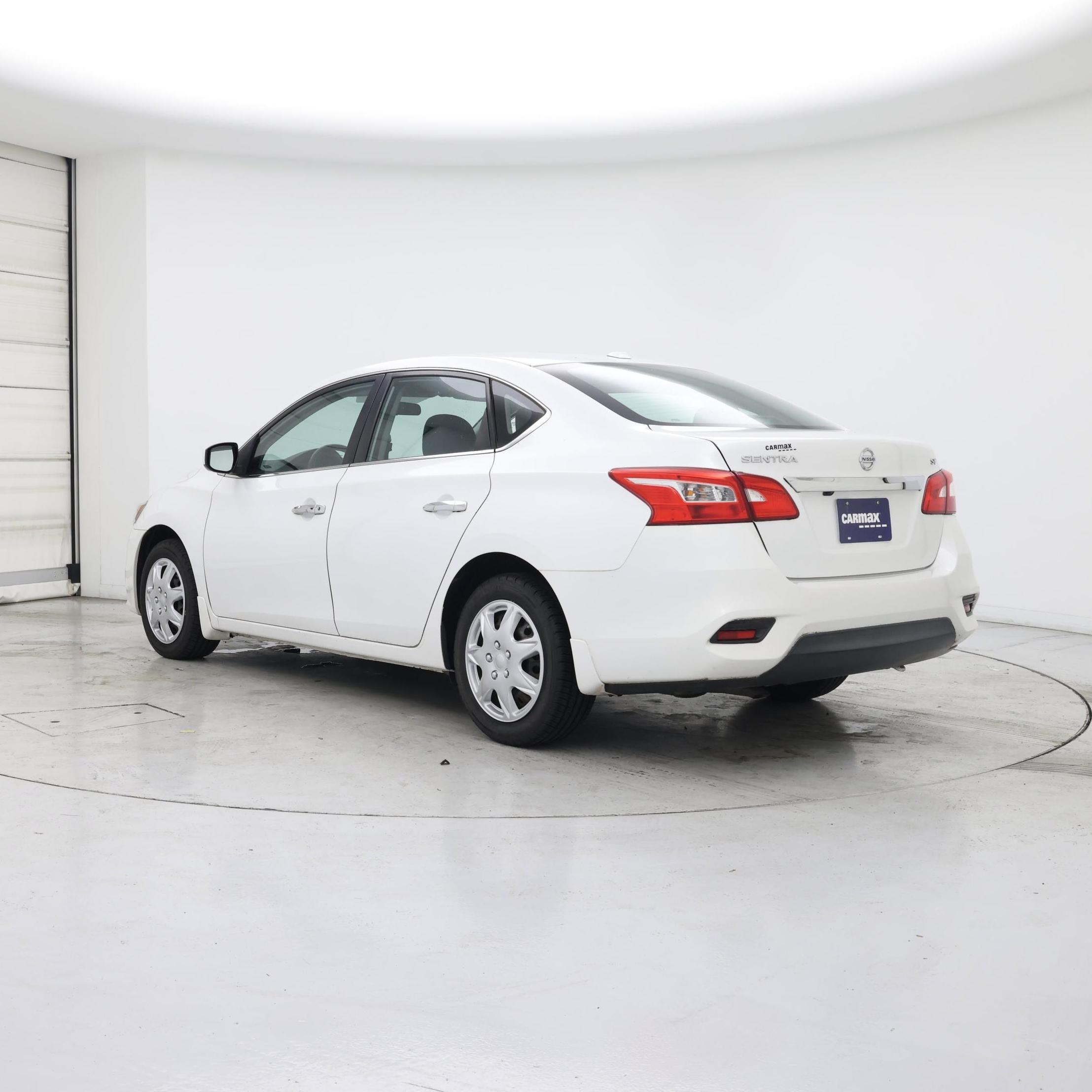 Thumbnail: 2016 Nissan Sentra - 2