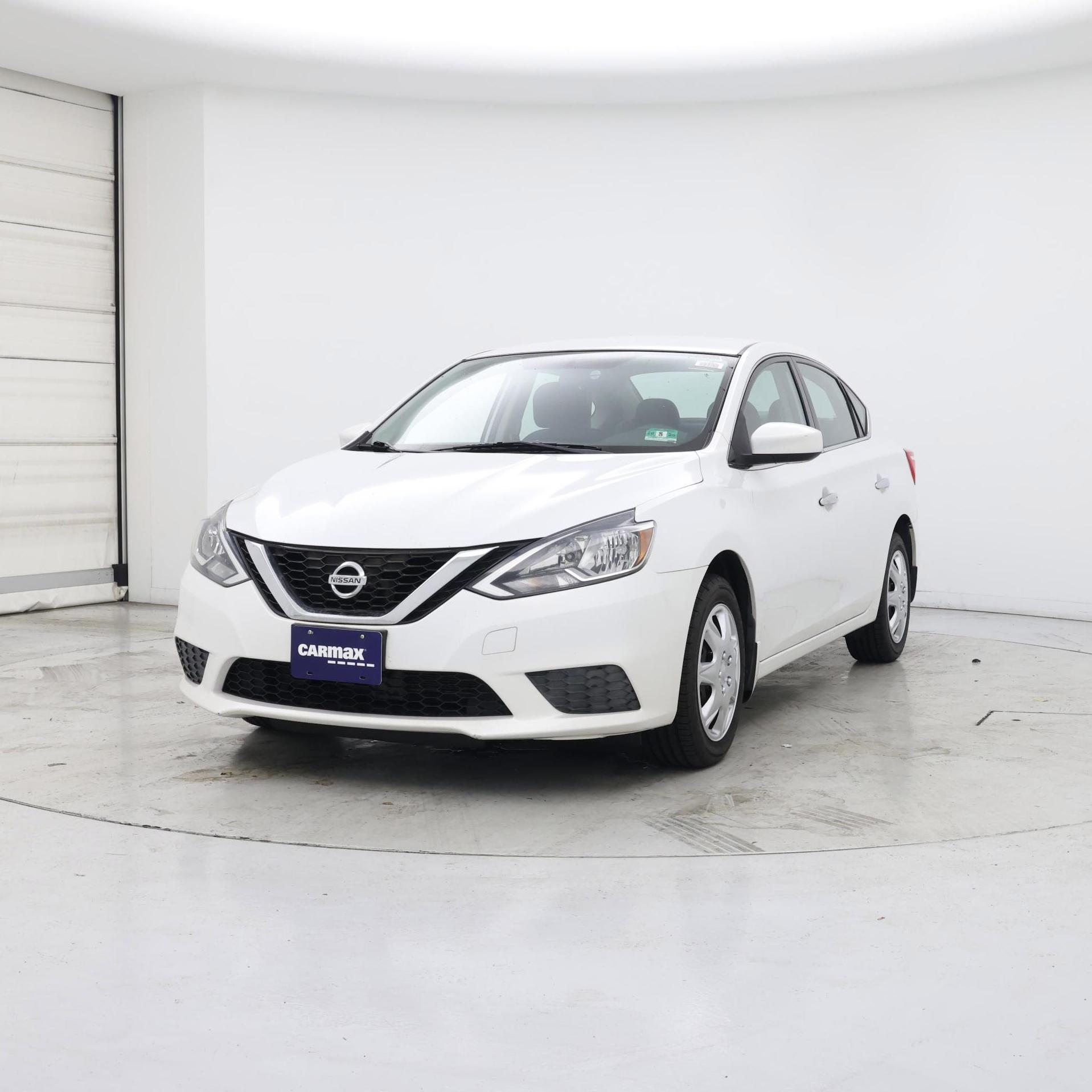 Thumbnail: 2016 Nissan Sentra - 4