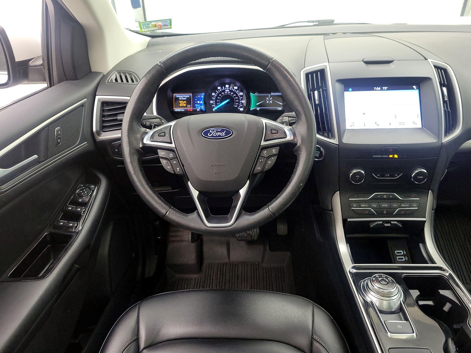 Thumbnail: 2019 Ford Edge - 10