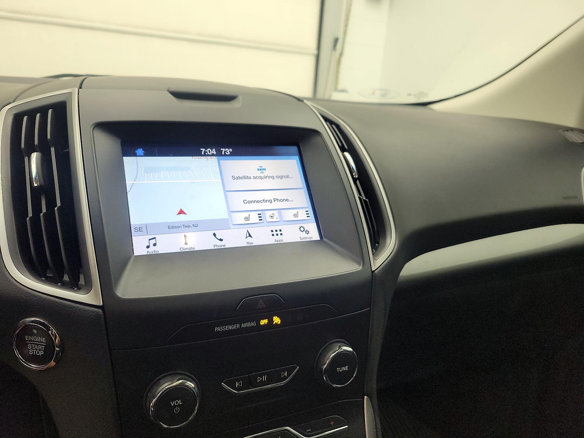 Thumbnail: 2019 Ford Edge - 17