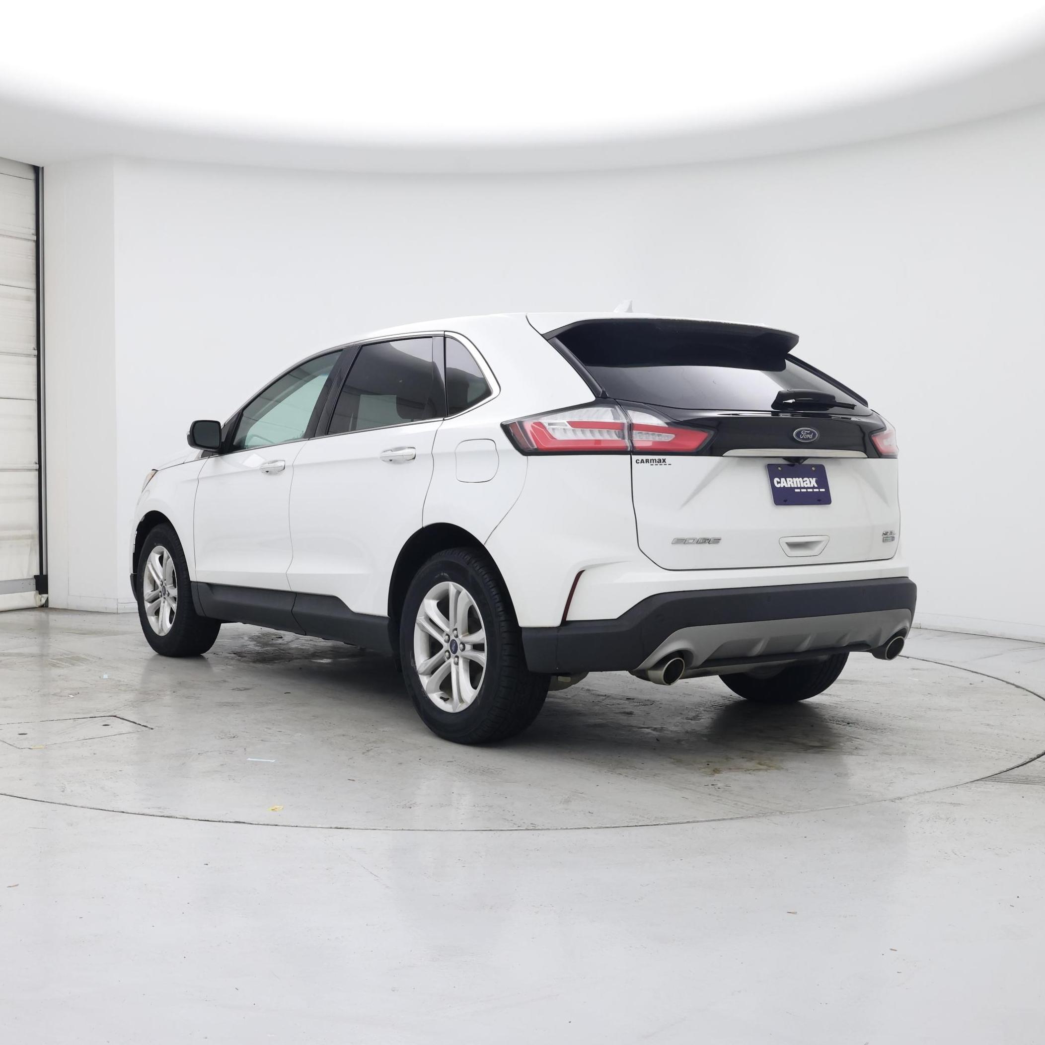 Thumbnail: 2019 Ford Edge - 2