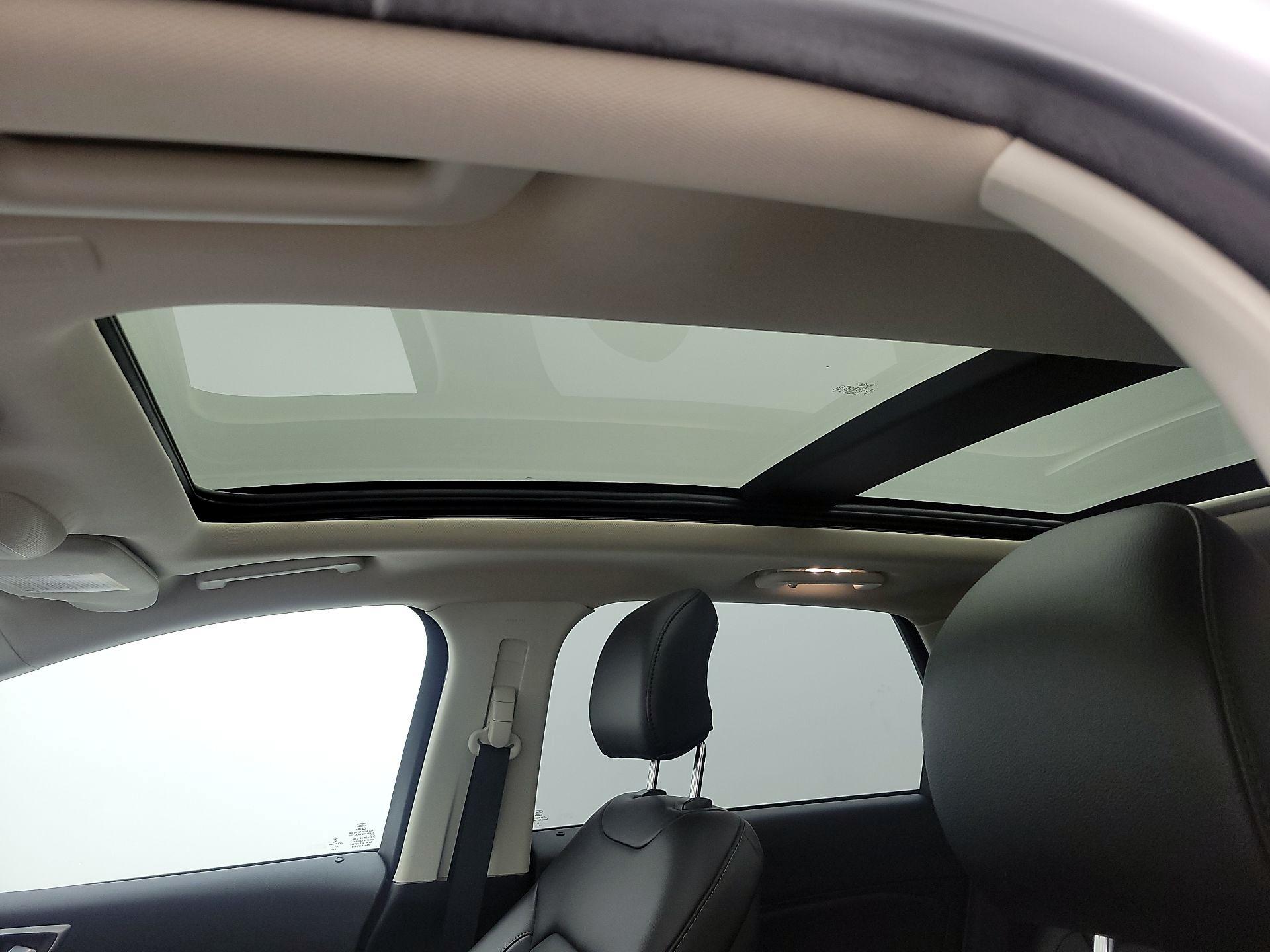 Thumbnail: 2019 Ford Edge - 20