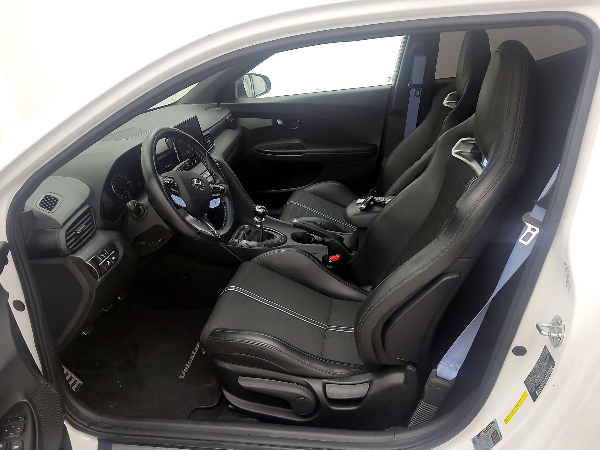 Thumbnail: 2021 Hyundai Veloster - 11