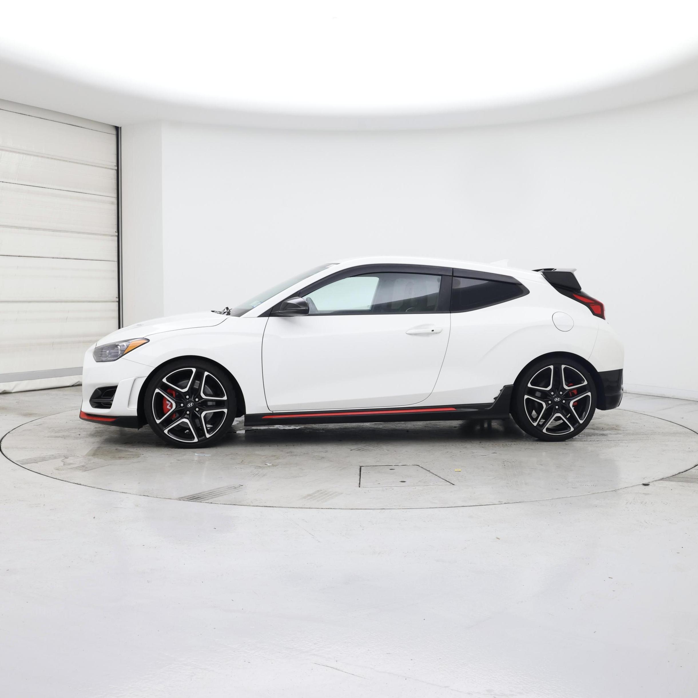 Thumbnail: 2021 Hyundai Veloster - 3