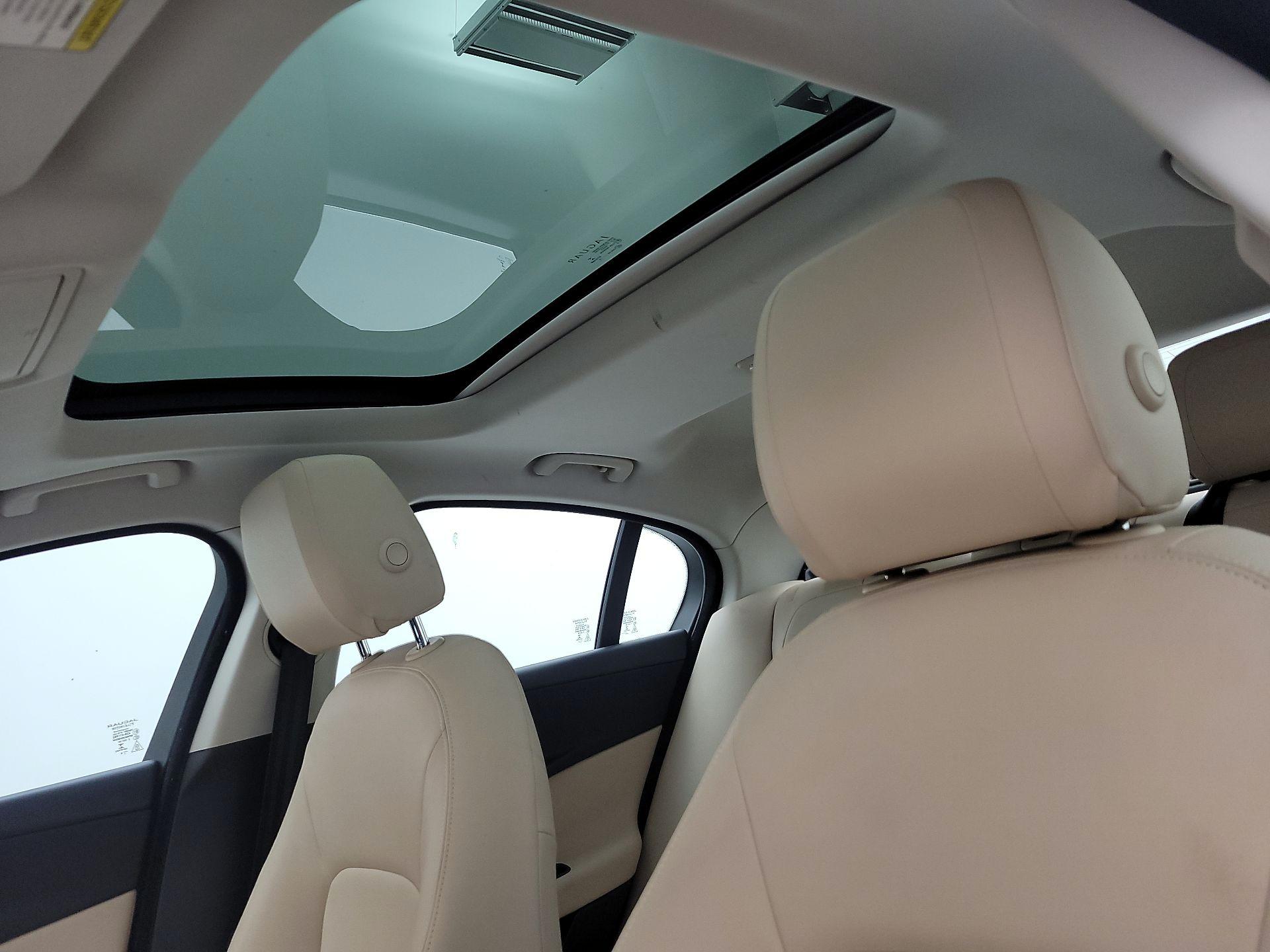 Thumbnail: 2019 Jaguar XE - 20