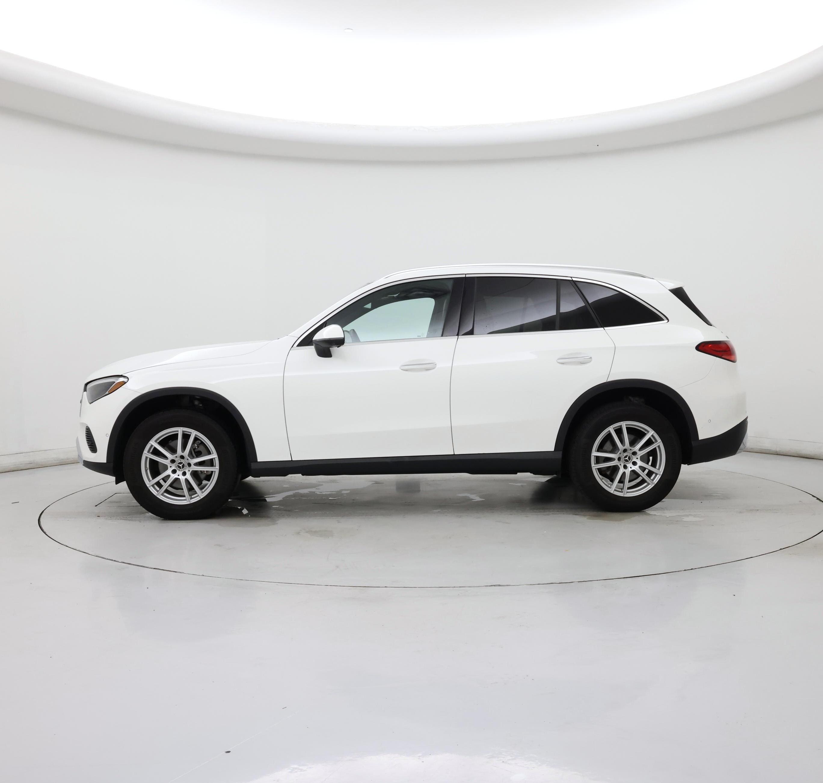 Thumbnail: 2023 Mercedes-Benz GLC - 3