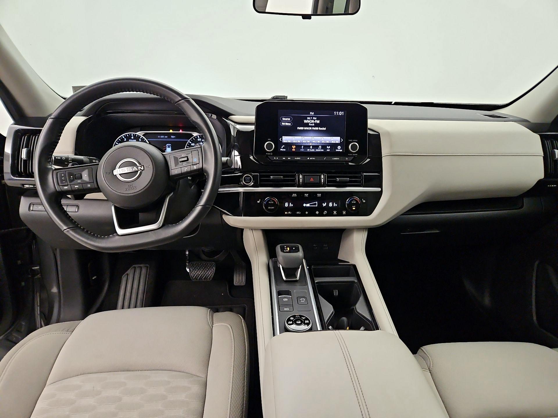 Thumbnail: 2022 Nissan Pathfinder - 9