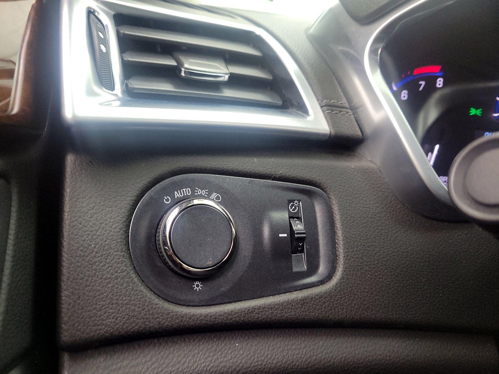 Thumbnail: 2016 Cadillac SRX - 13