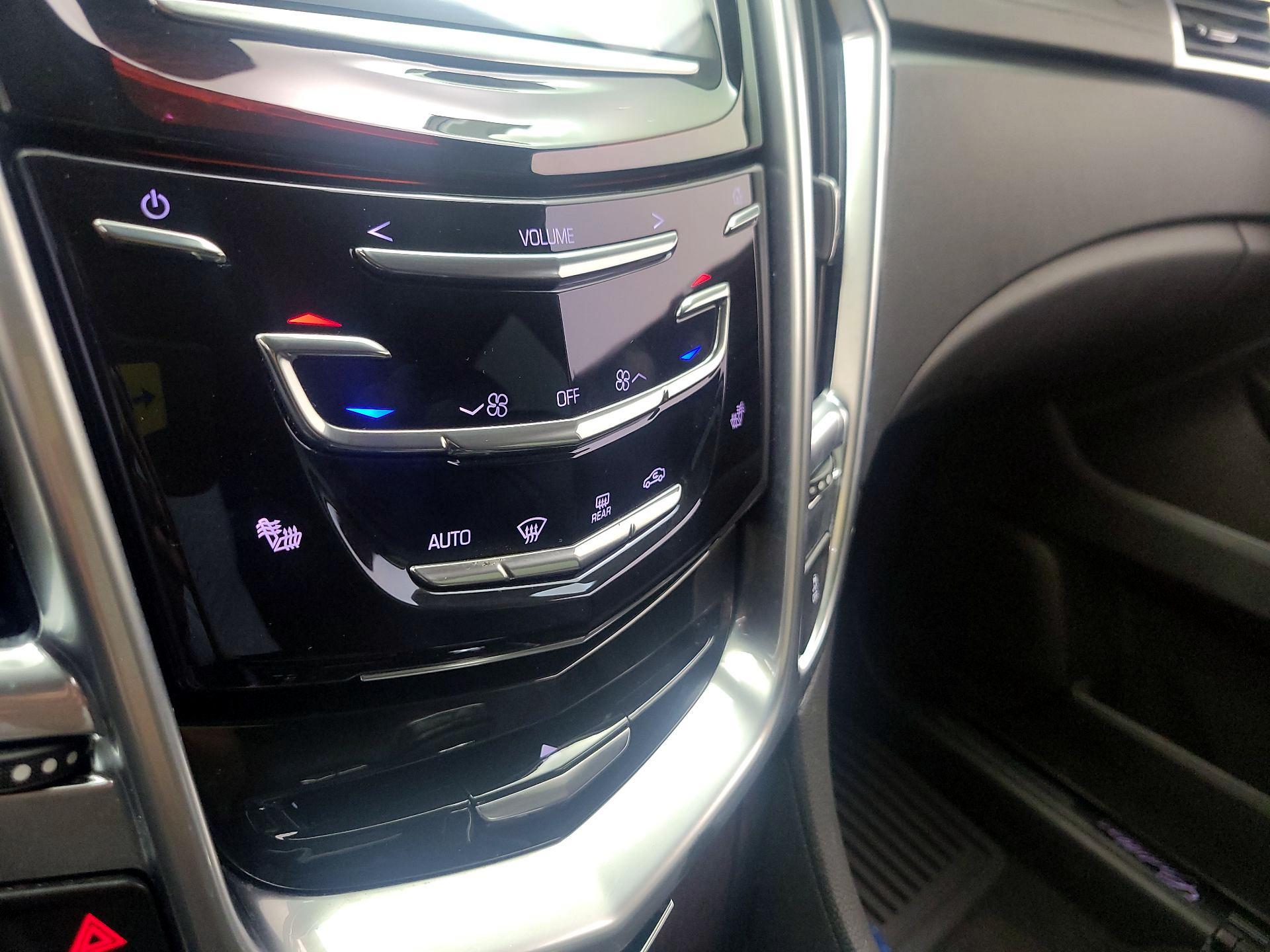Thumbnail: 2016 Cadillac SRX - 17