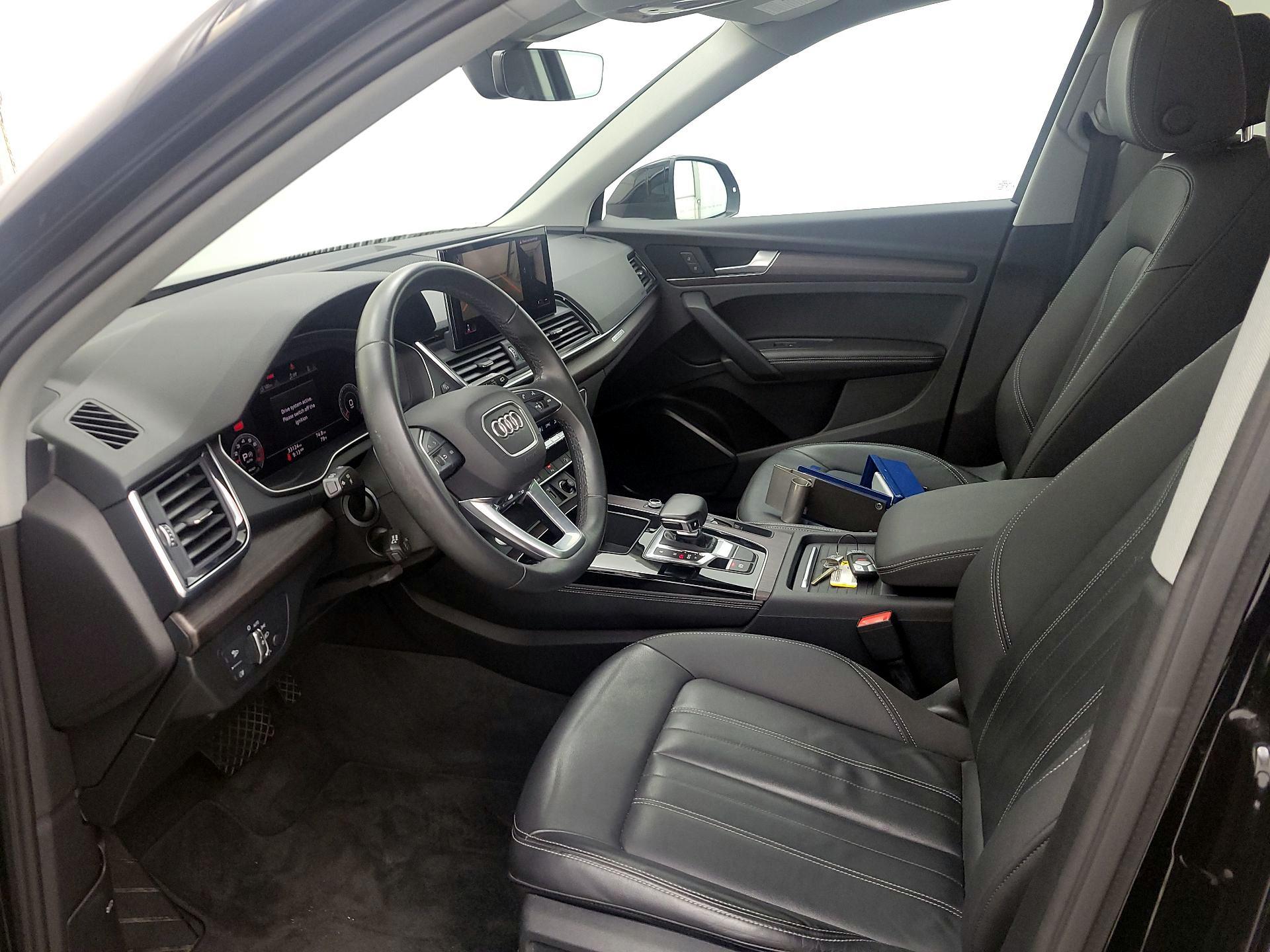 Thumbnail: 2021 Audi Q5 - 11