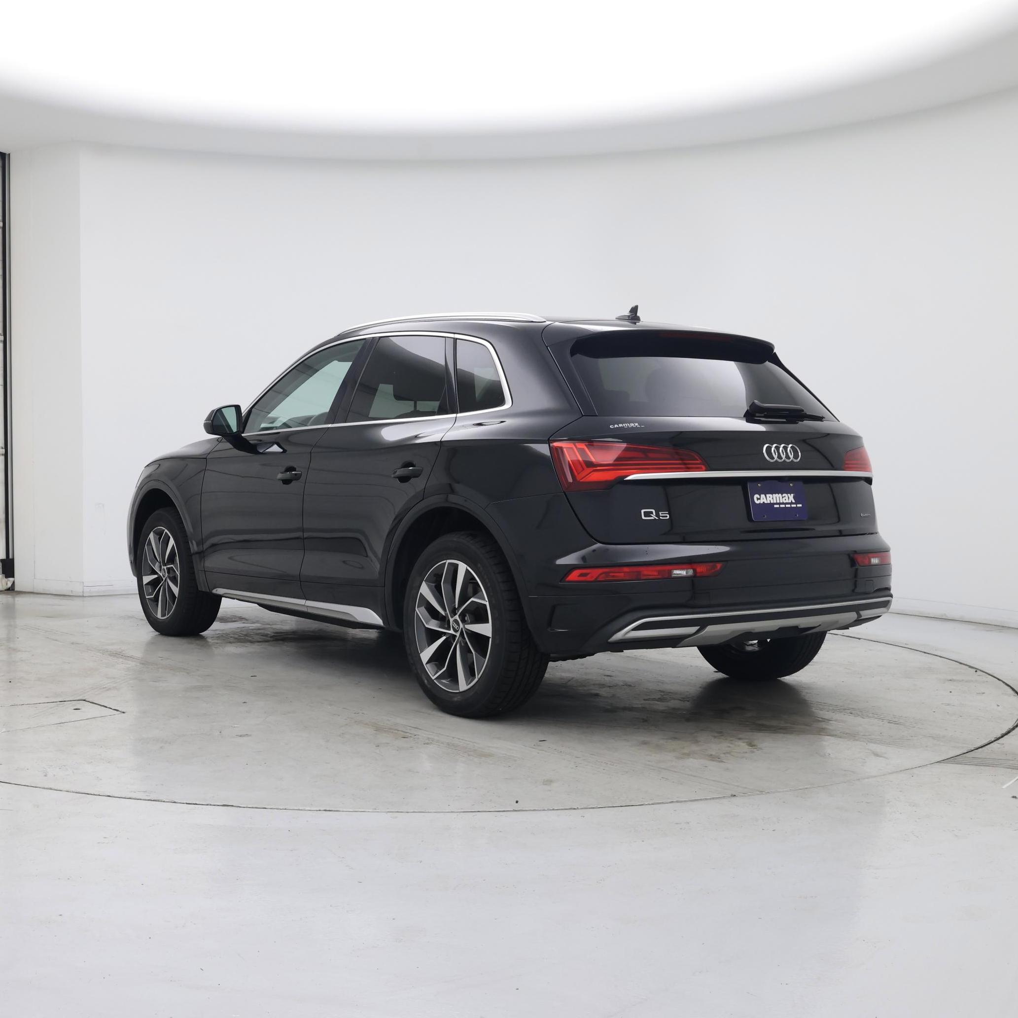 Thumbnail: 2021 Audi Q5 - 2