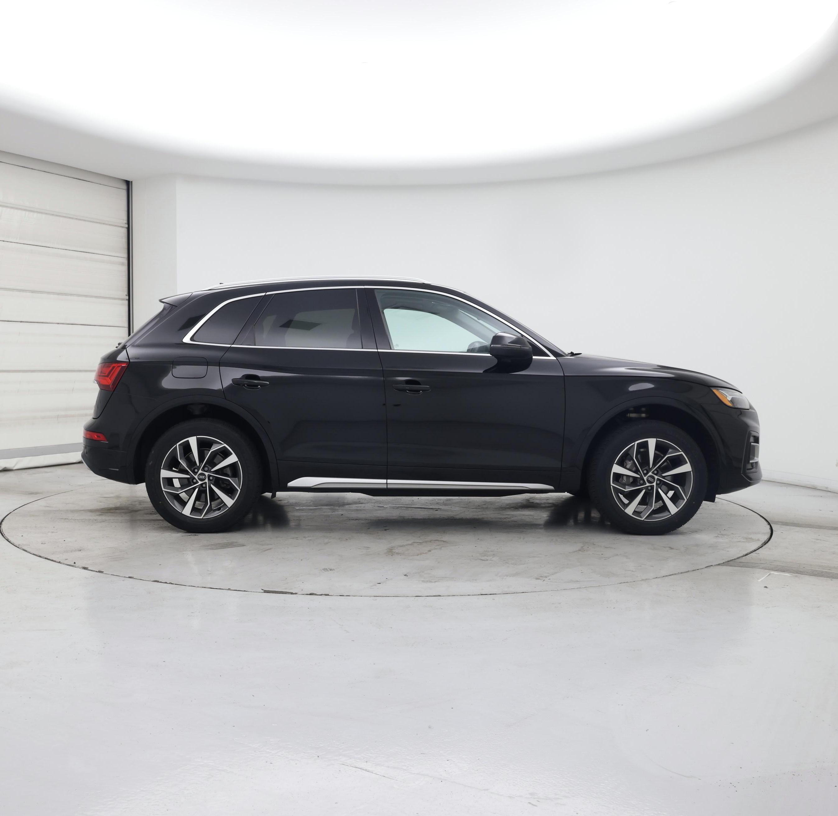 Thumbnail: 2021 Audi Q5 - 7