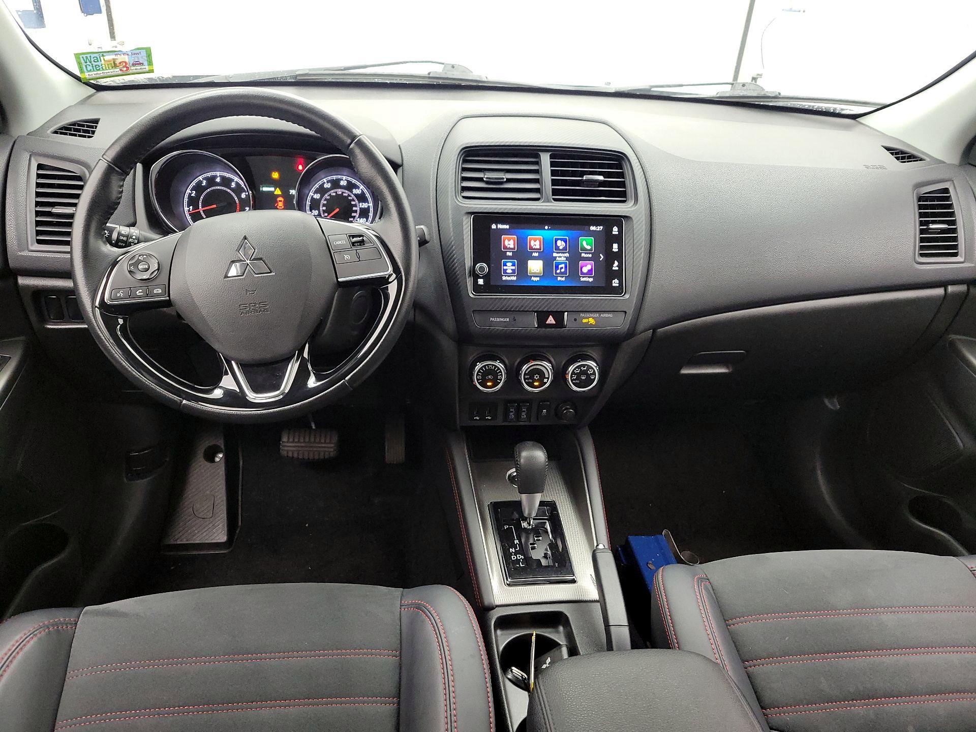 Thumbnail: 2018 Mitsubishi Outlander Sport - 9