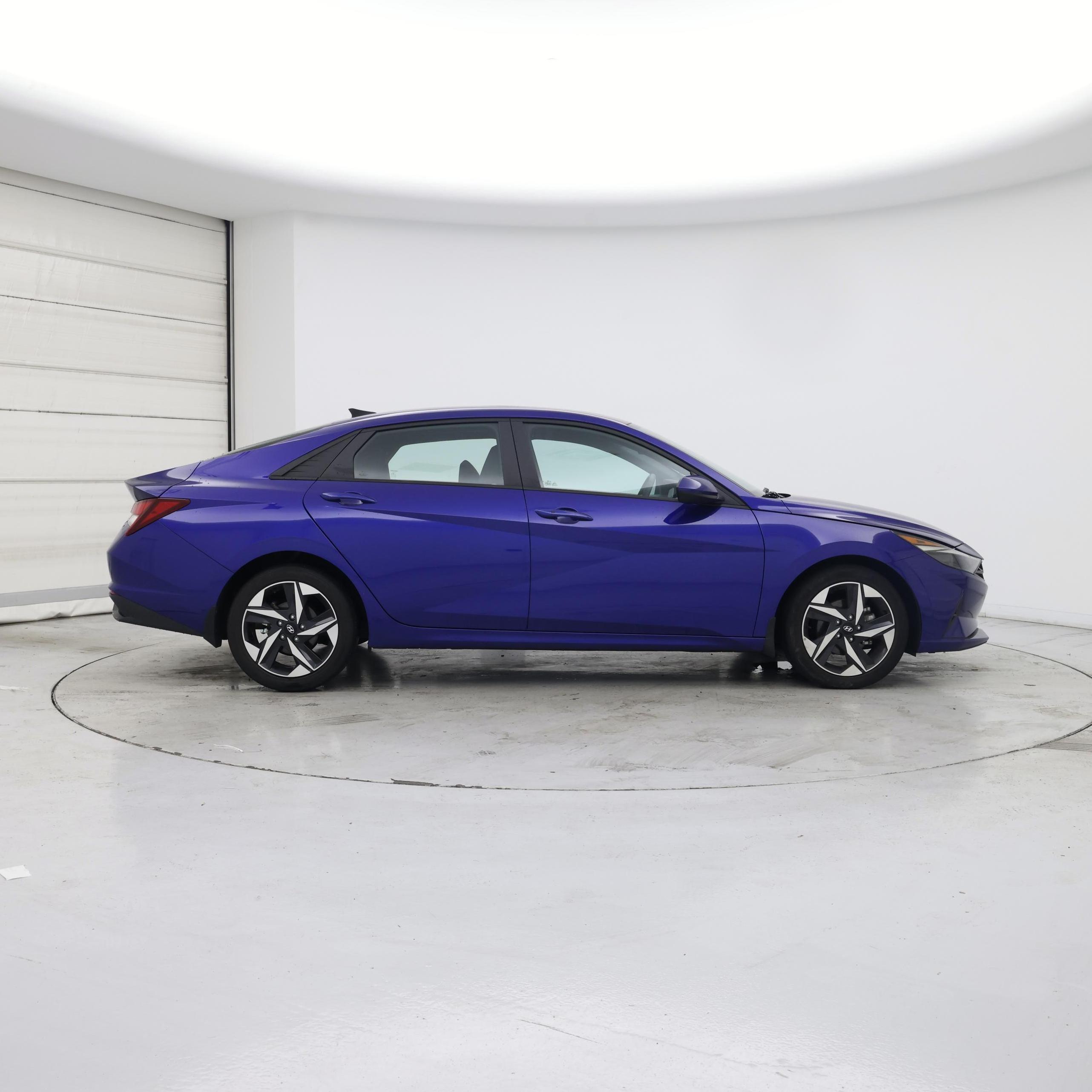 Thumbnail: 2023 Hyundai Elantra - 7