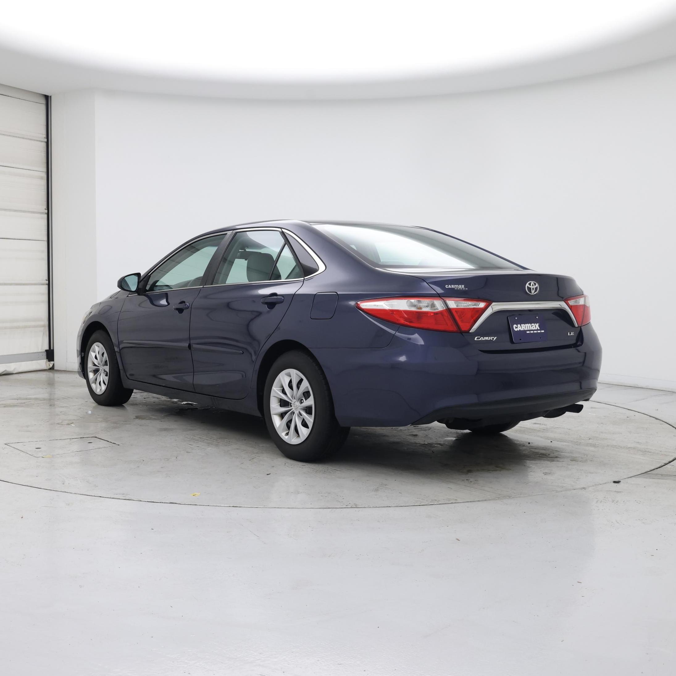 Thumbnail: 2015 Toyota Camry - 2