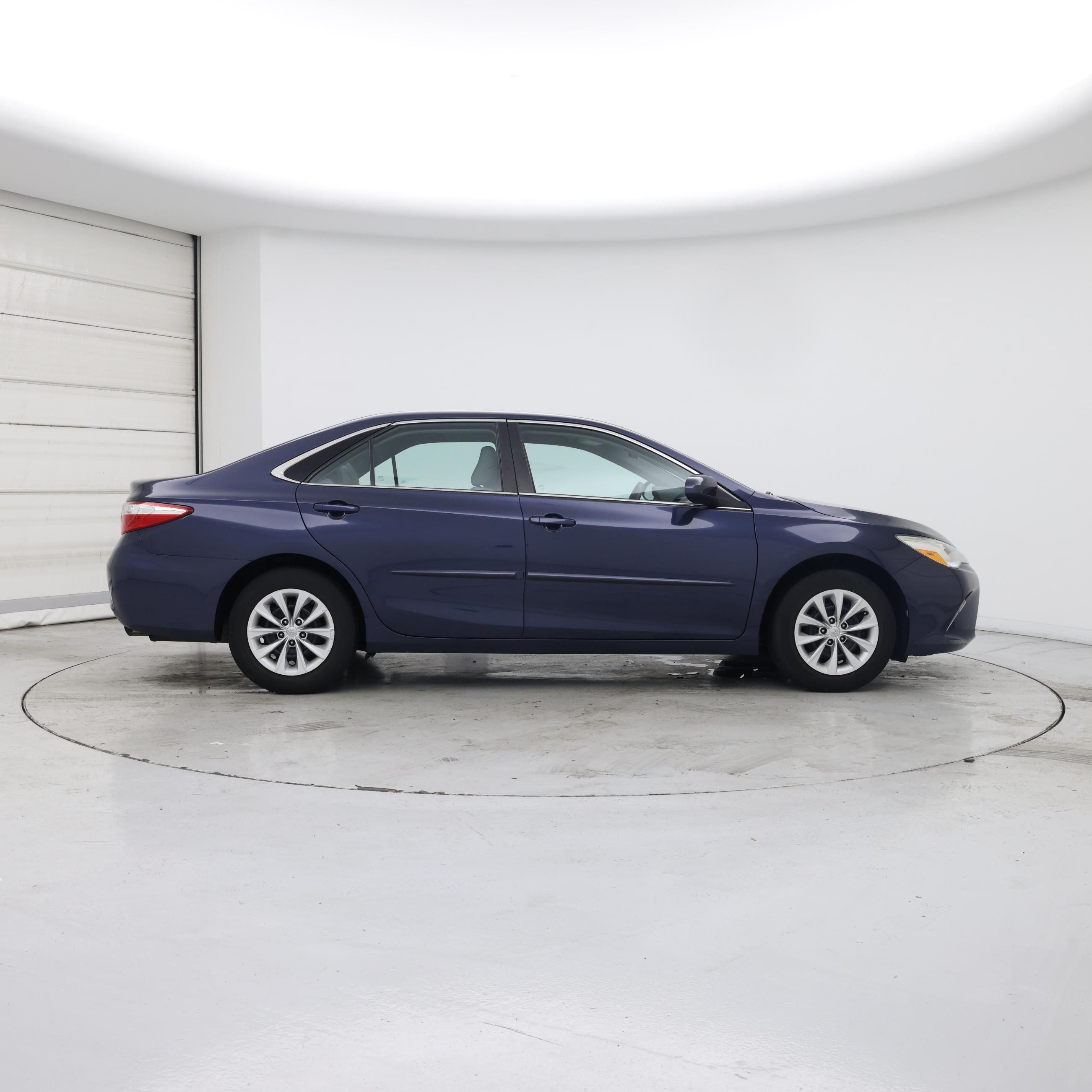 Thumbnail: 2015 Toyota Camry - 7