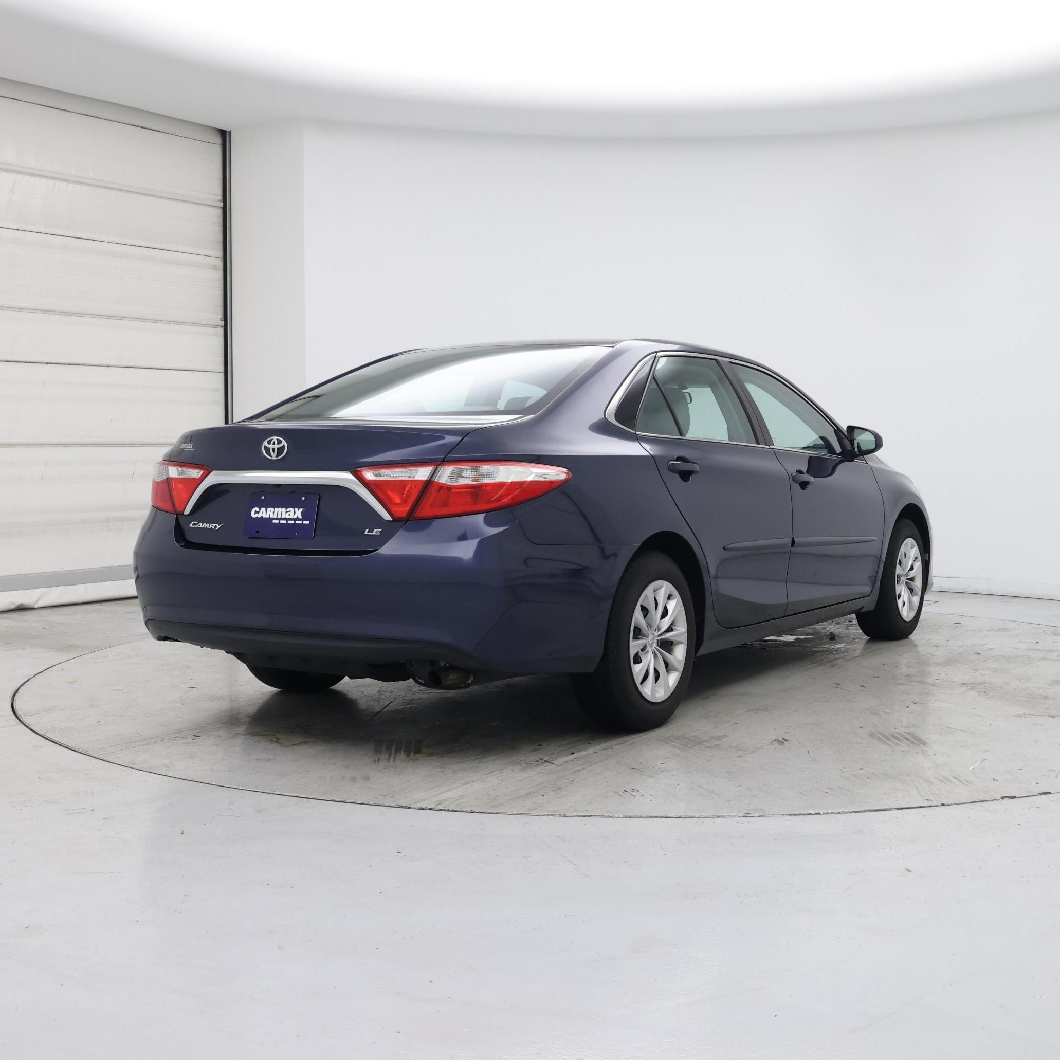 Thumbnail: 2015 Toyota Camry - 8
