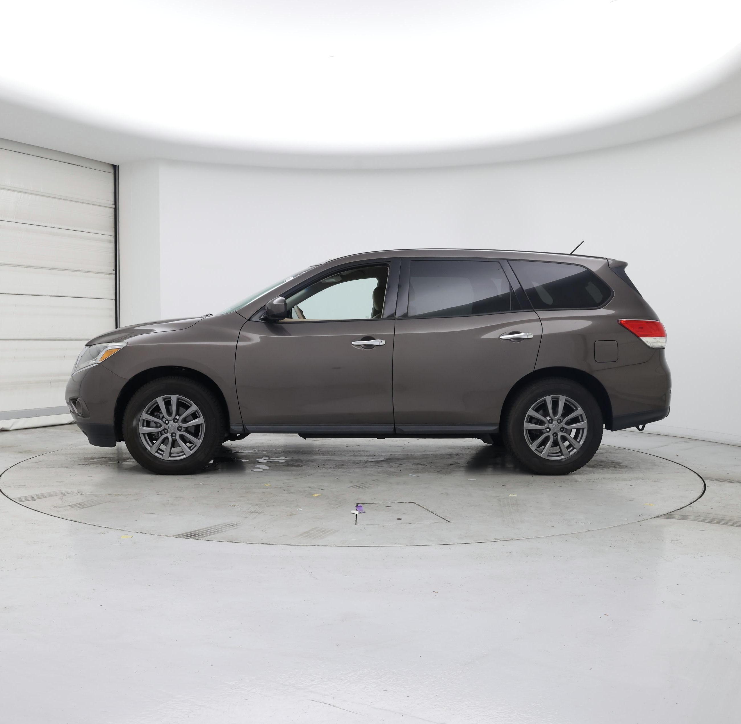 Thumbnail: 2015 Nissan Pathfinder - 3