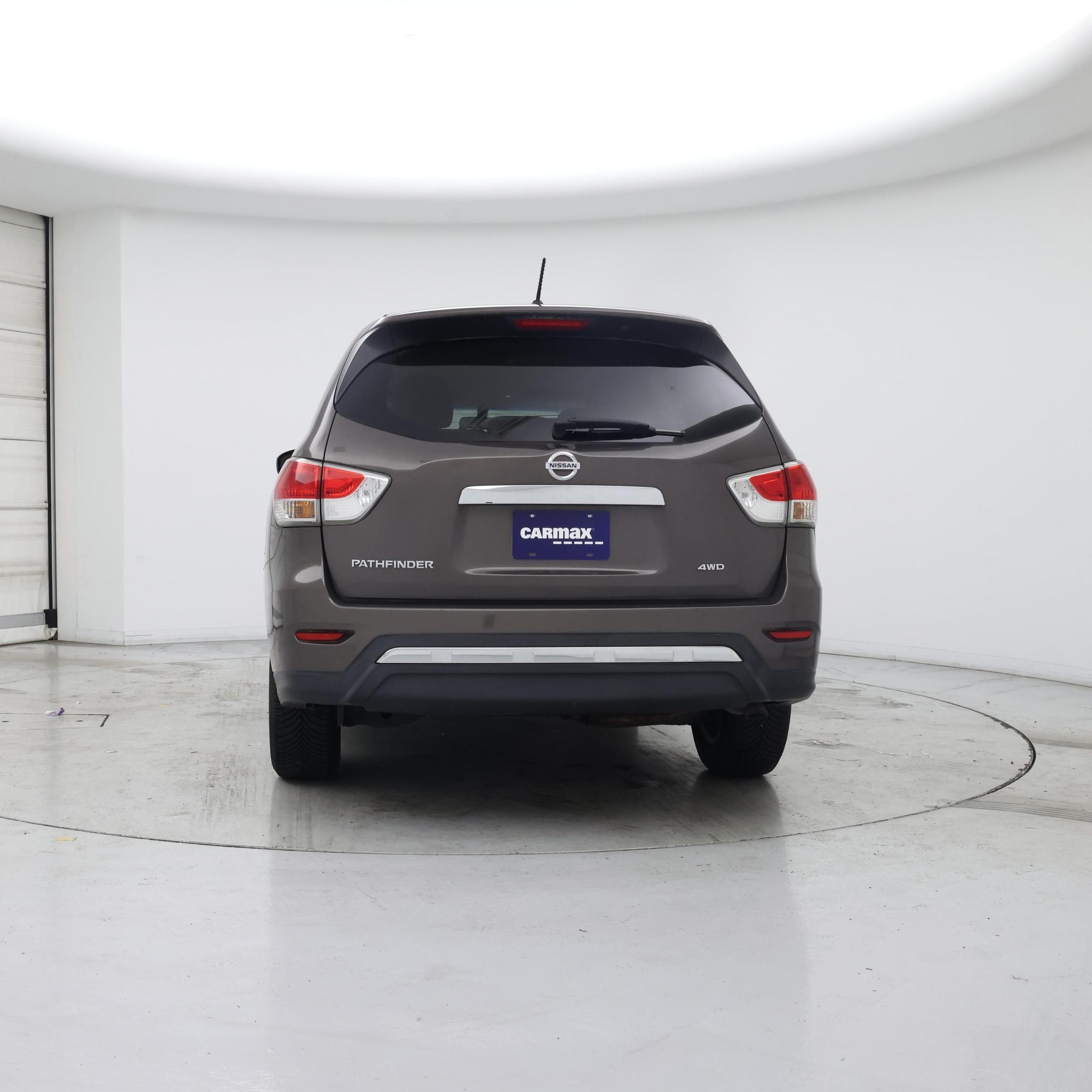 Thumbnail: 2015 Nissan Pathfinder - 6