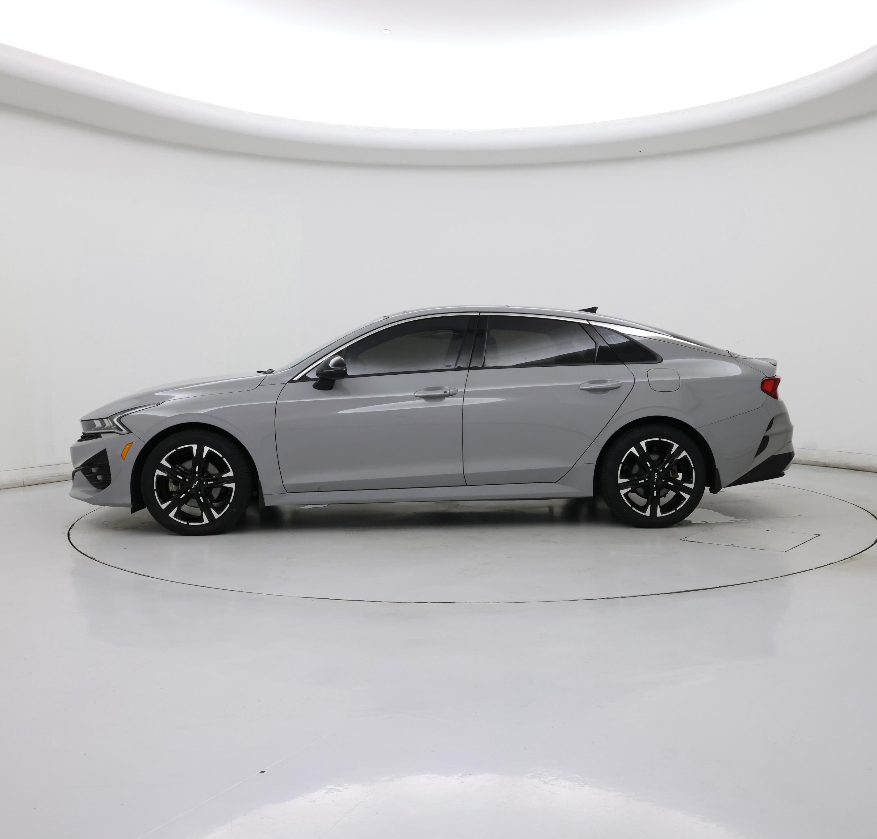 Thumbnail: 2023 Kia K5 - 3