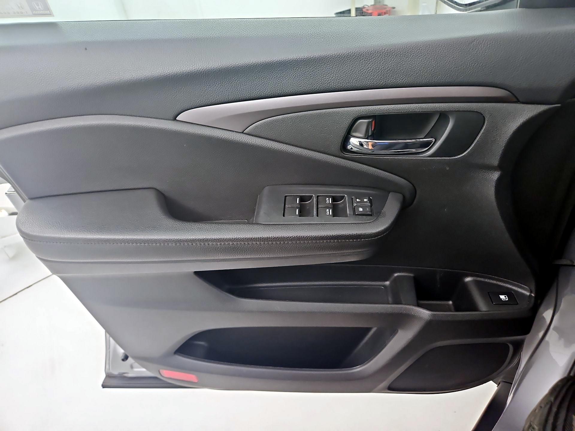 Thumbnail: 2021 Honda Passport - 12