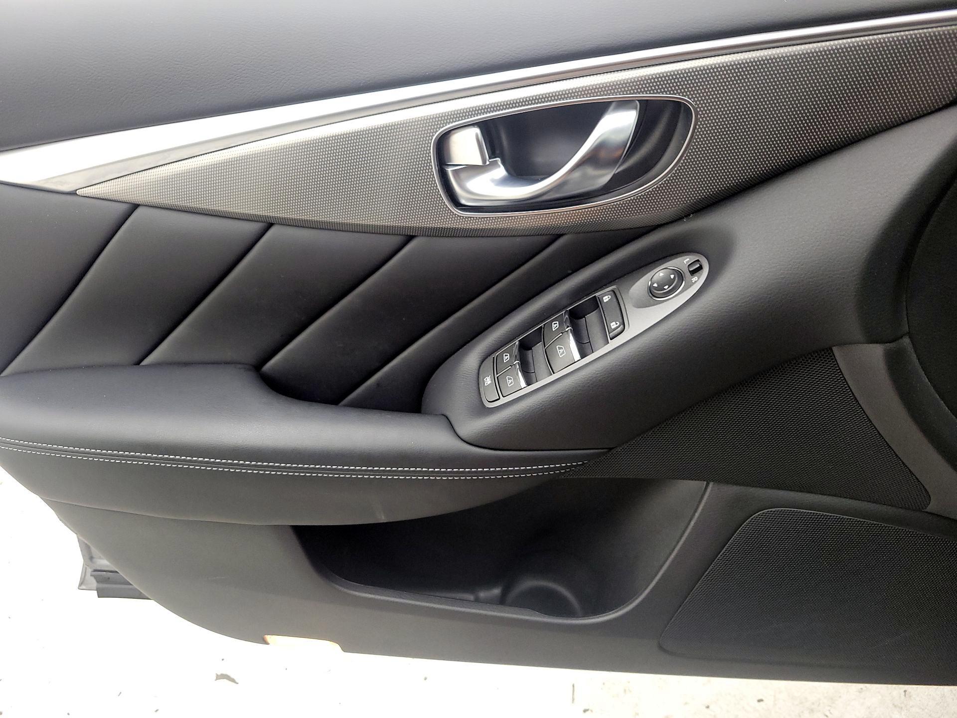 Thumbnail: 2019 INFINITI Q50 - 12