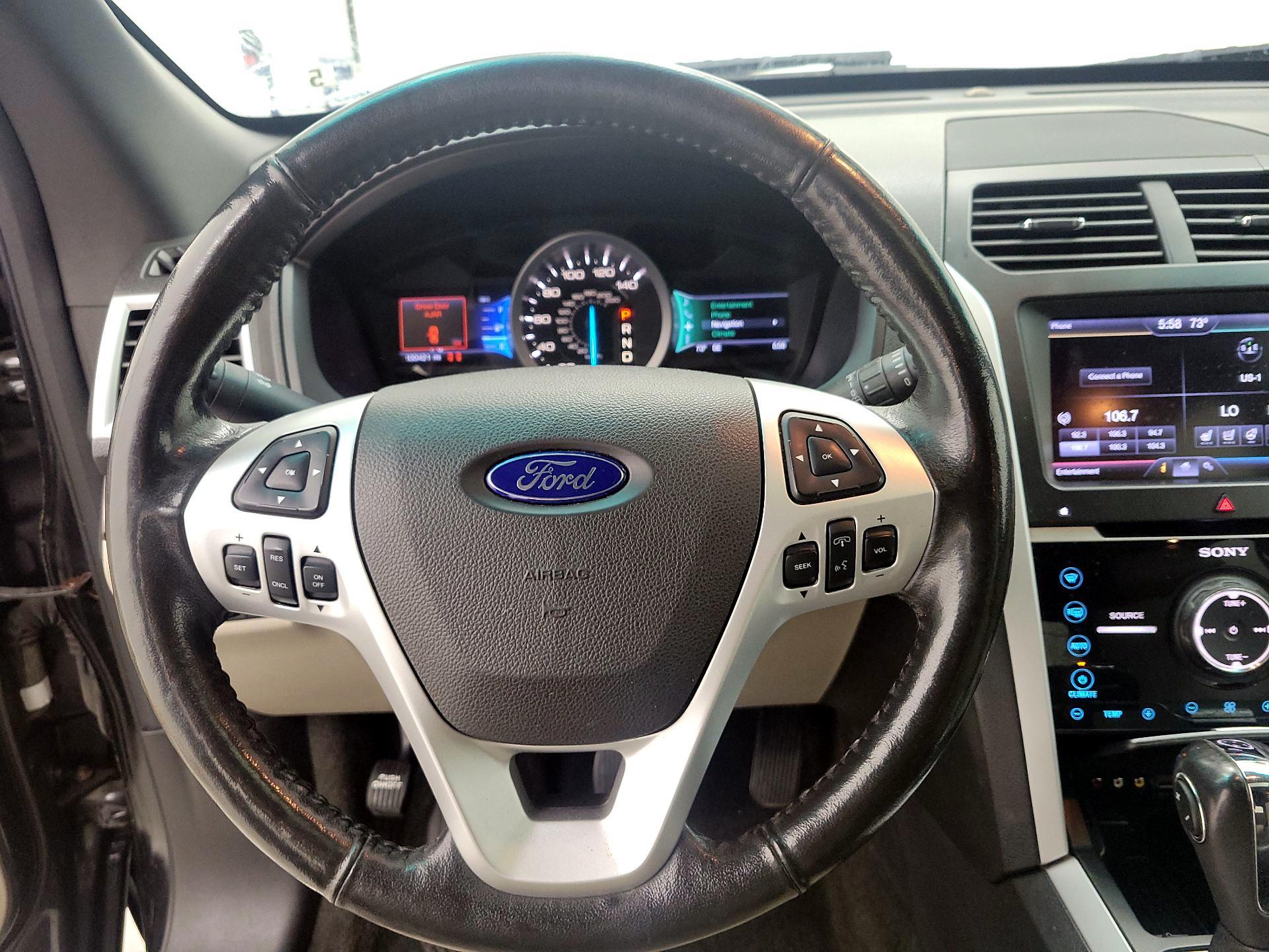 Thumbnail: 2013 Ford Explorer - 10