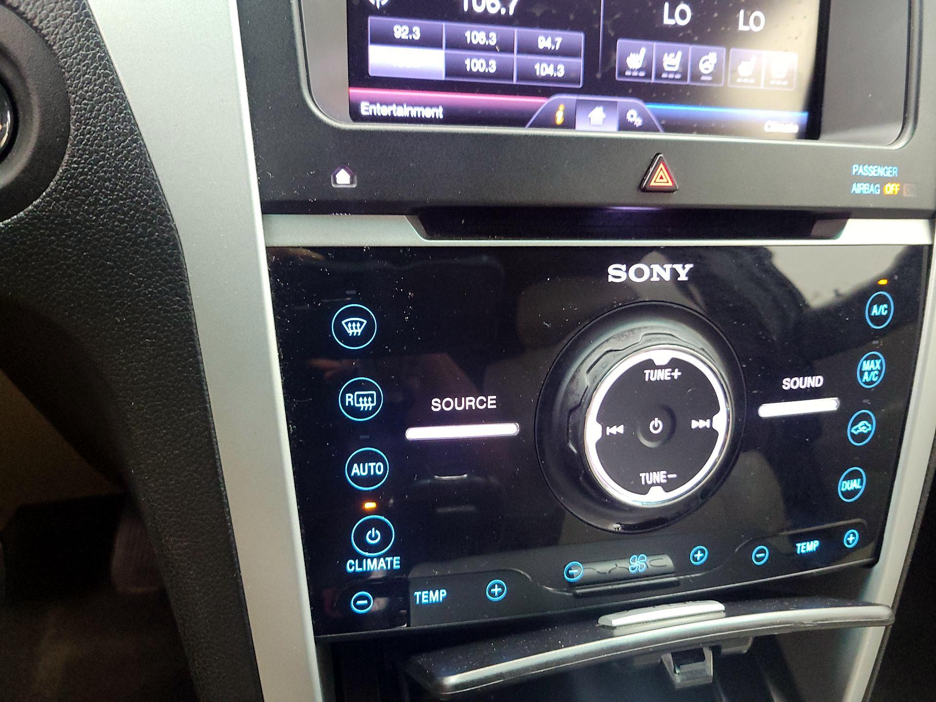 Thumbnail: 2013 Ford Explorer - 16