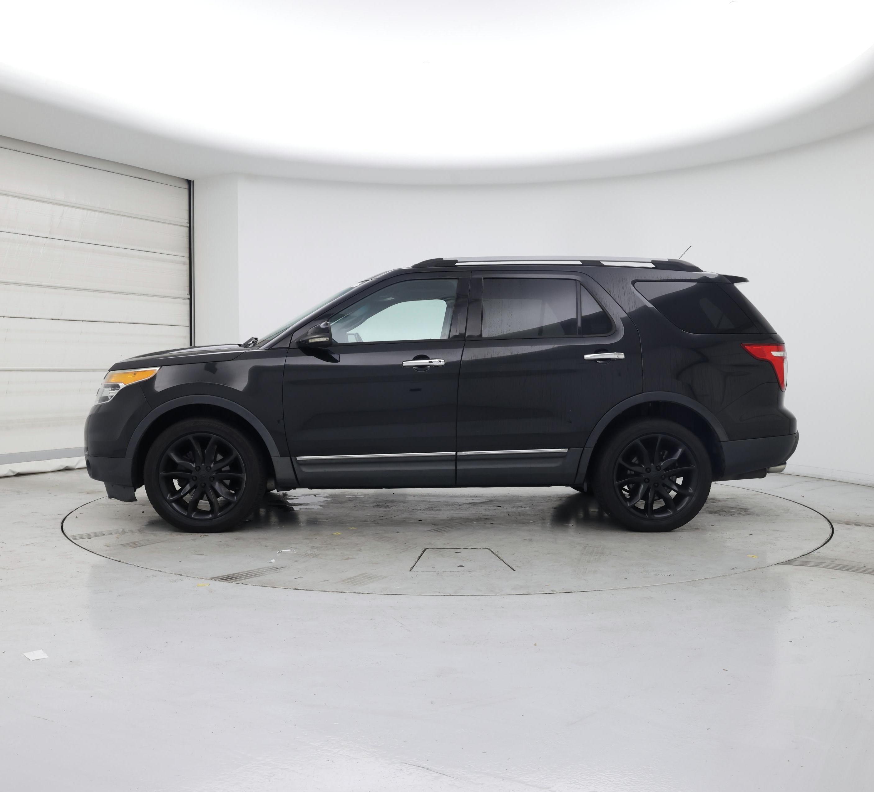 Thumbnail: 2013 Ford Explorer - 3