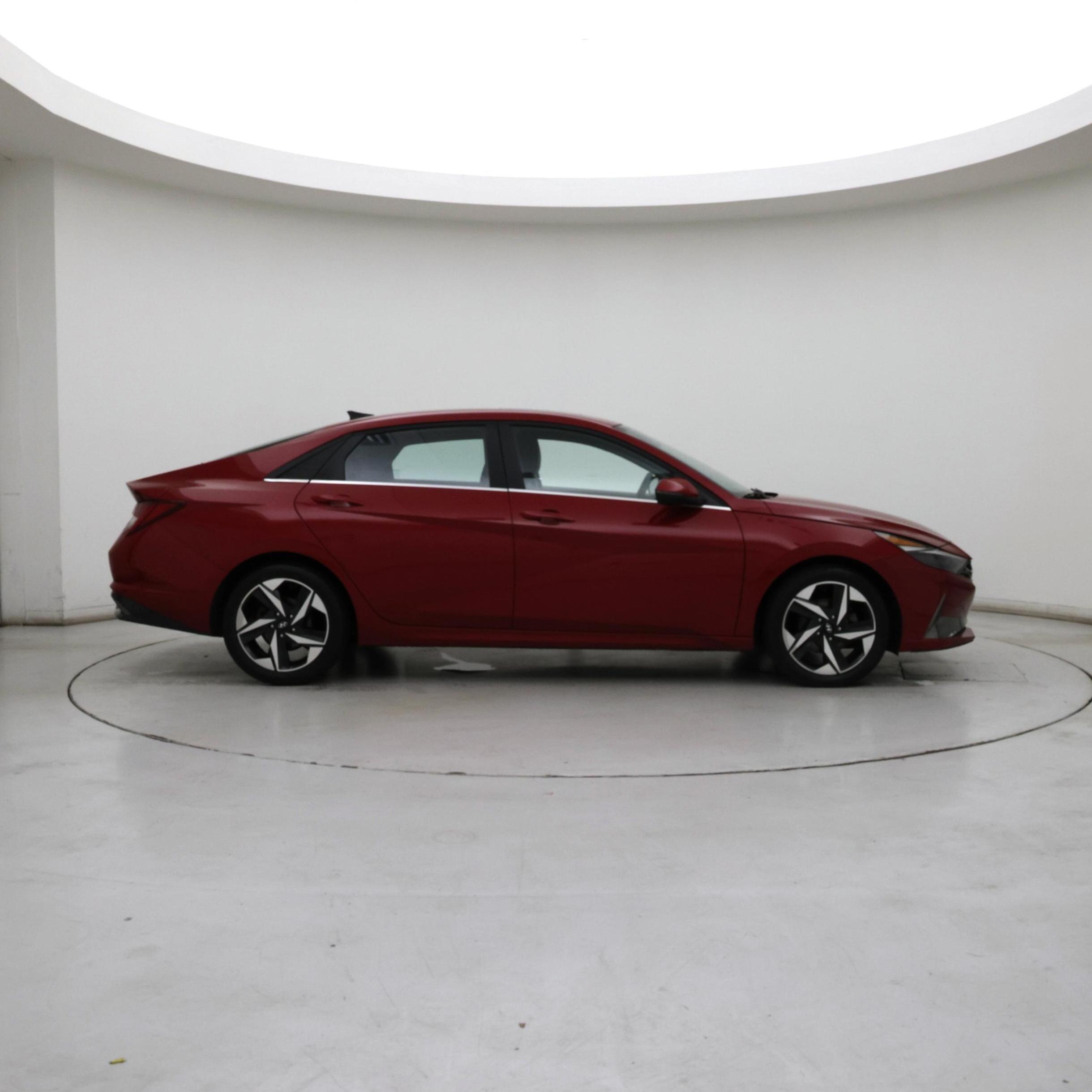 Thumbnail: 2022 Hyundai Elantra - 7