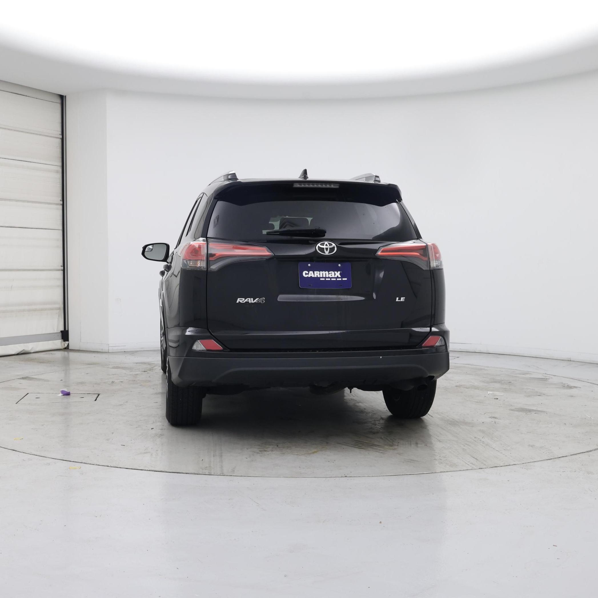 Thumbnail: 2017 Toyota RAV4 - 6