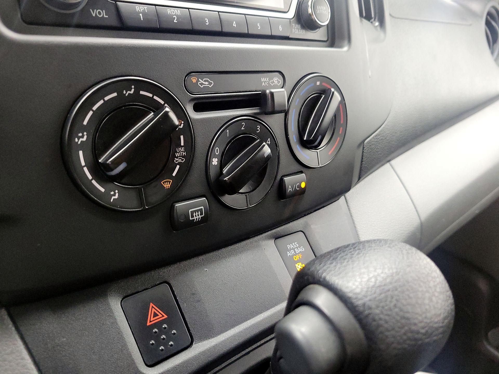 Thumbnail: 2019 Nissan NV200 - 16
