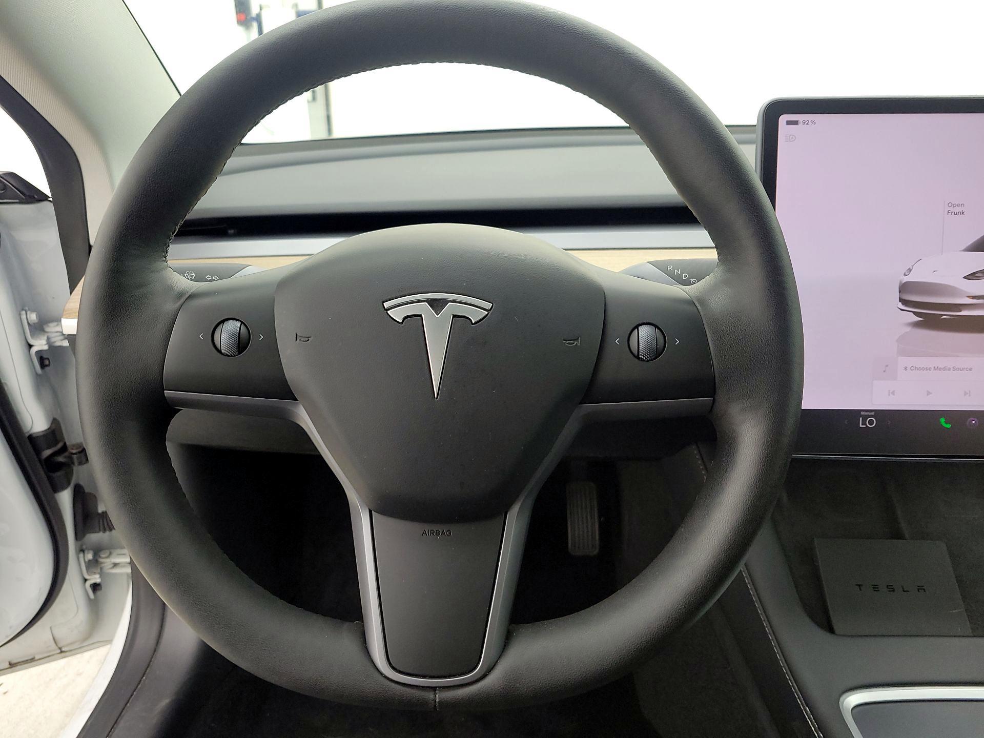 Thumbnail: 2023 Tesla Model 3 - 10