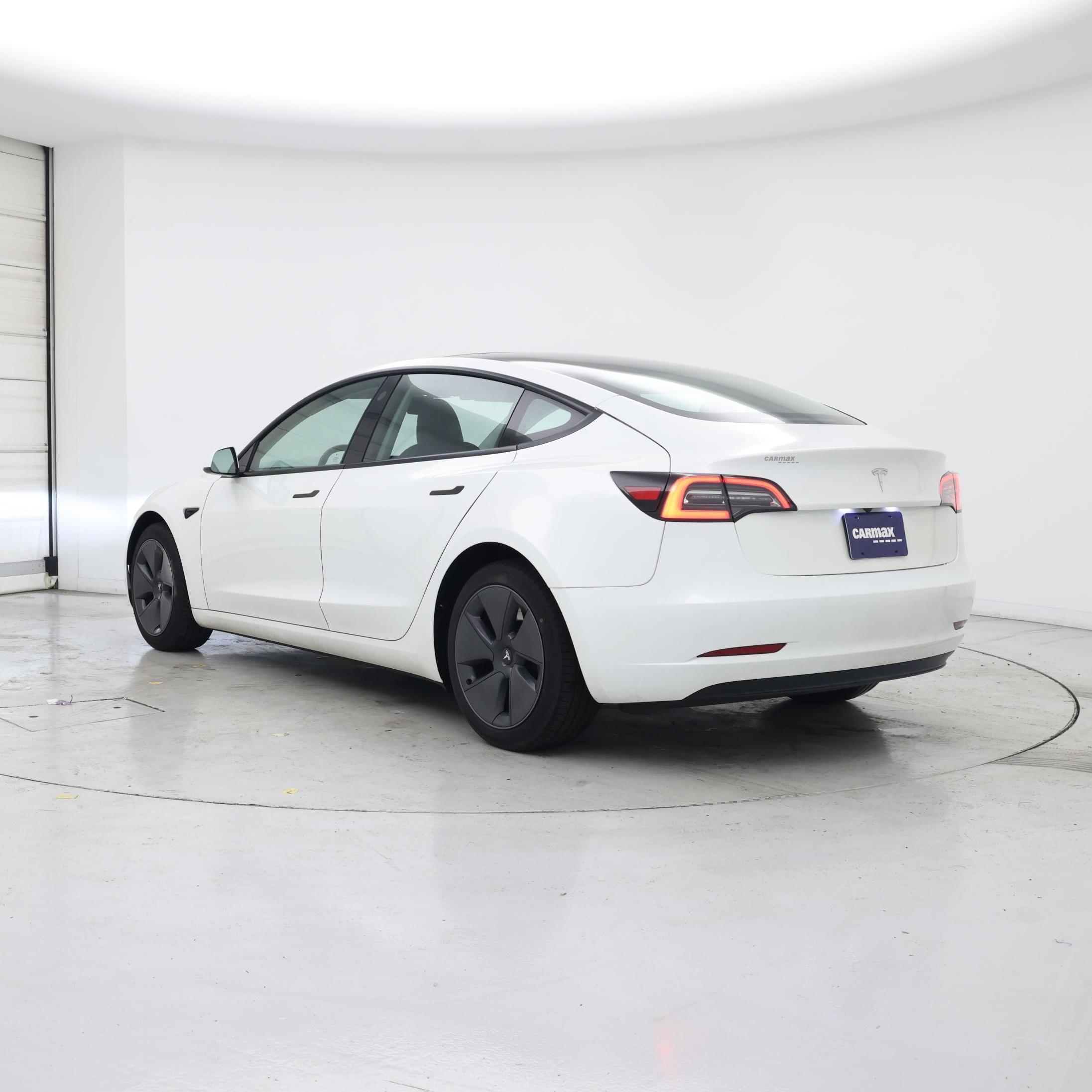 Thumbnail: 2023 Tesla Model 3 - 2