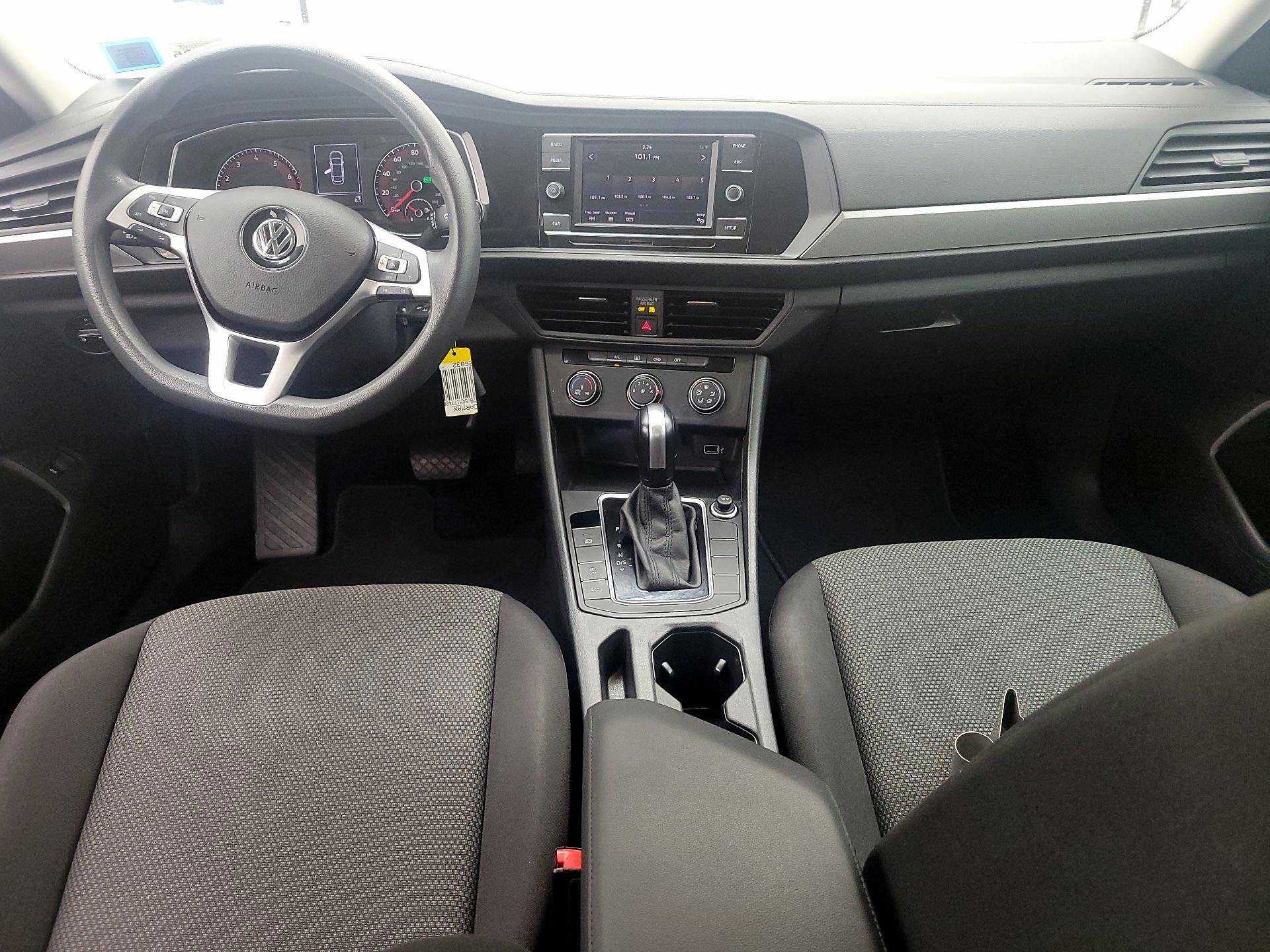 Thumbnail: 2019 Volkswagen Jetta - 9