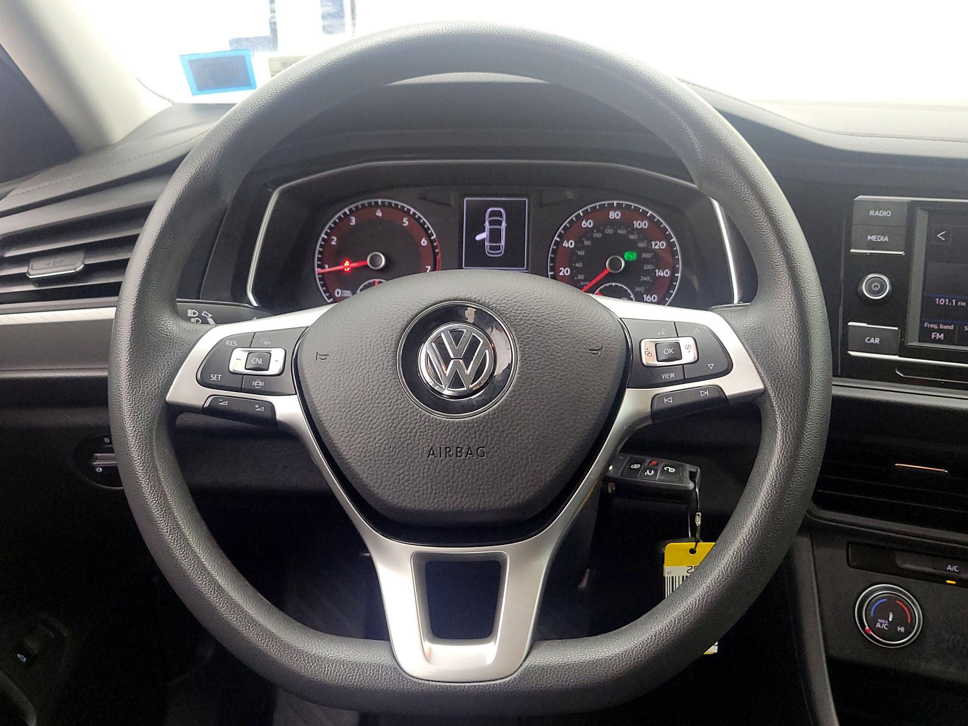 Thumbnail: 2019 Volkswagen Jetta - 10