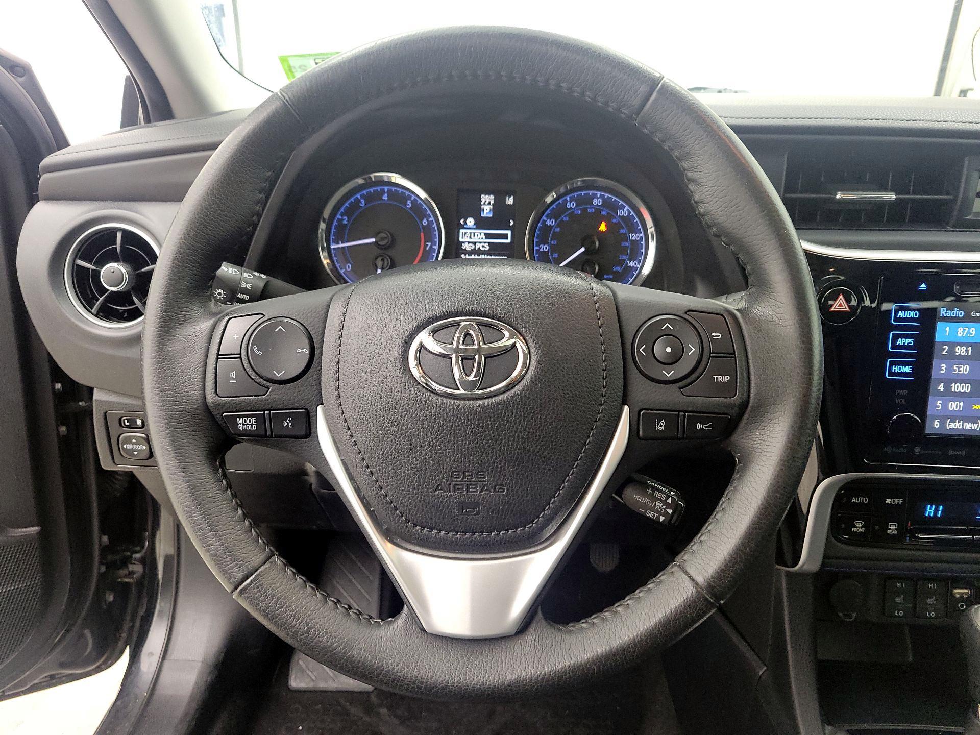 Thumbnail: 2018 Toyota Corolla - 10