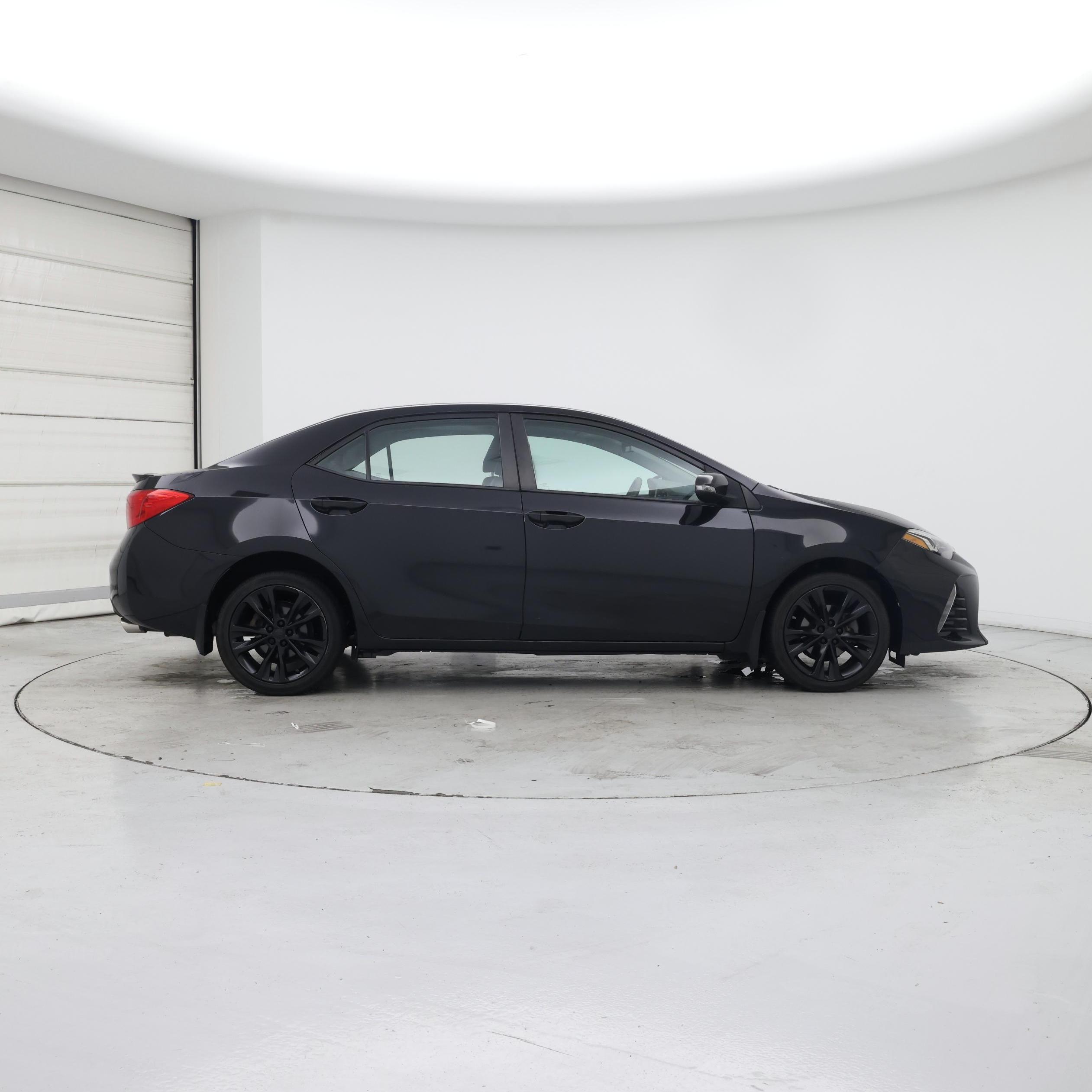 Thumbnail: 2018 Toyota Corolla - 7