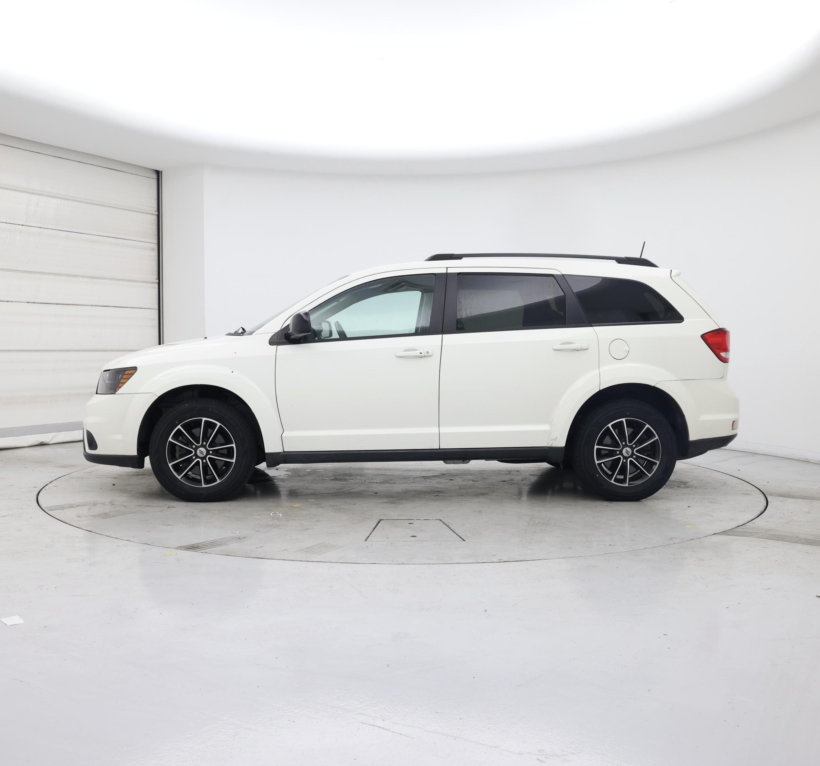 Thumbnail: 2019 Dodge Journey - 3