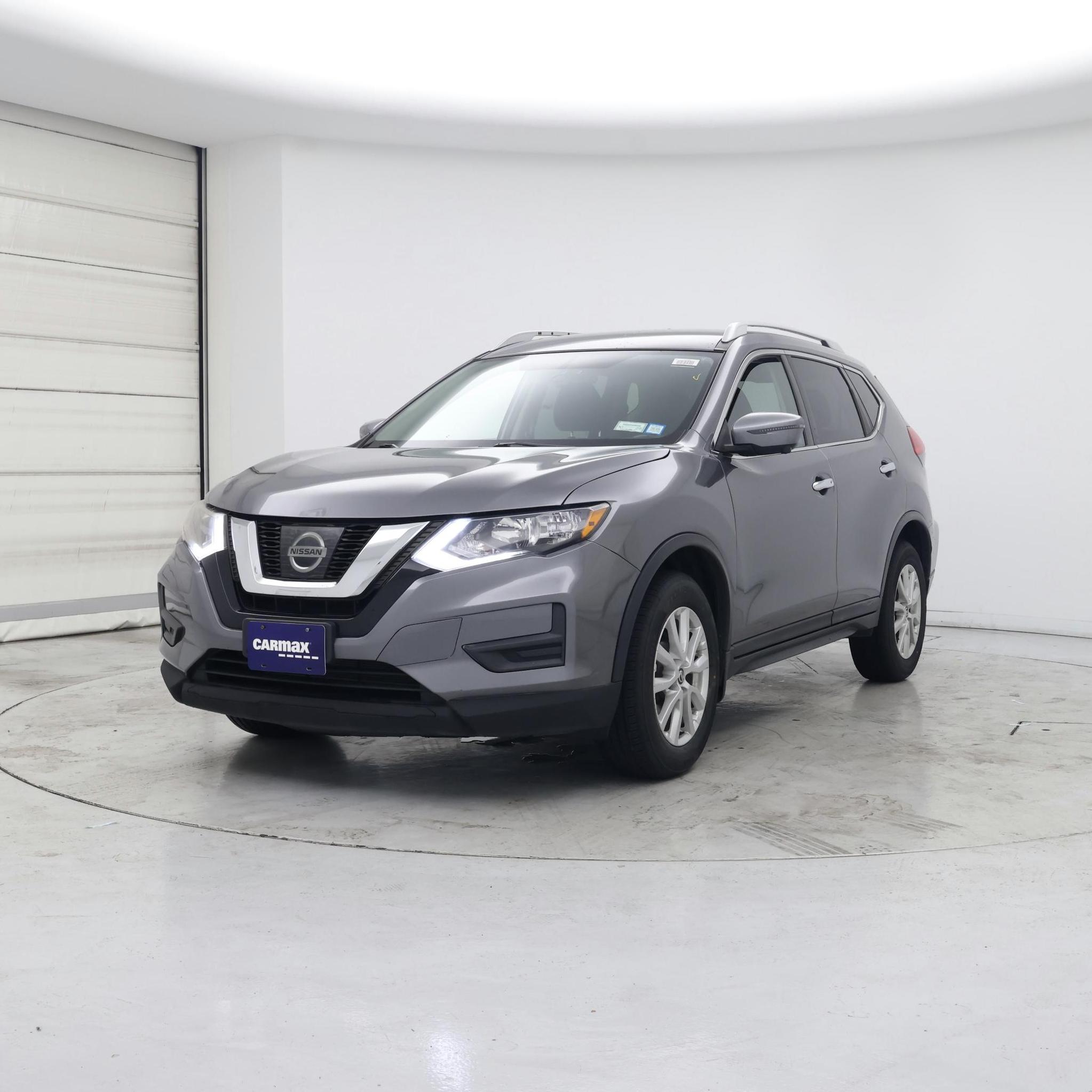 Thumbnail: 2017 Nissan Rogue - 4