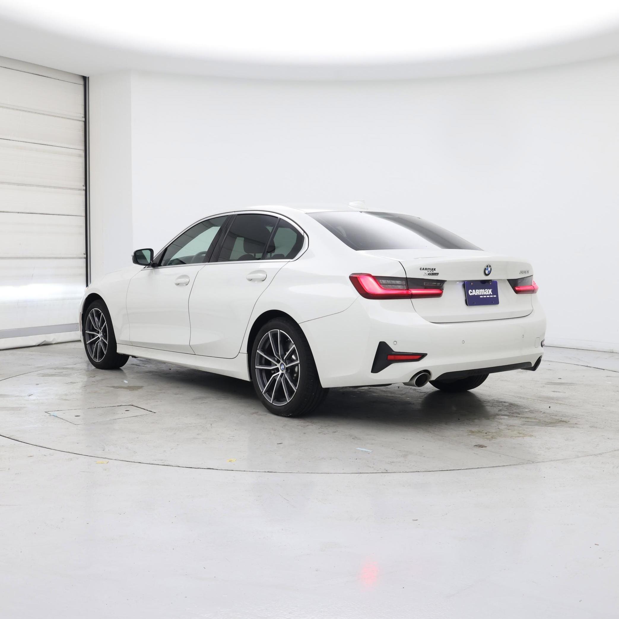 Thumbnail: 2021 BMW 3 Series - 2