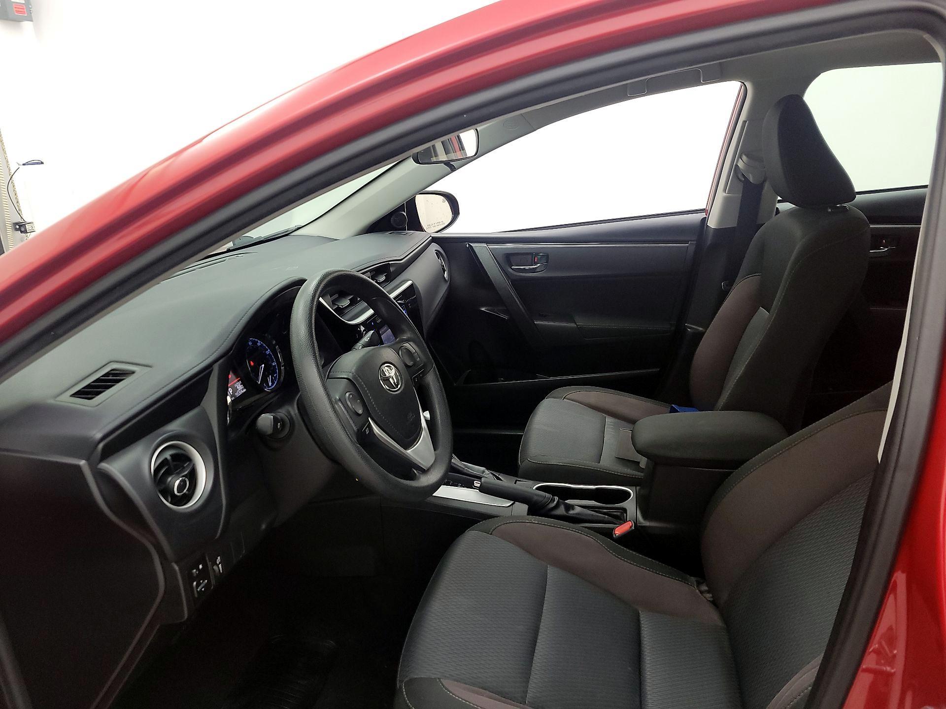 Thumbnail: 2018 Toyota Corolla - 11