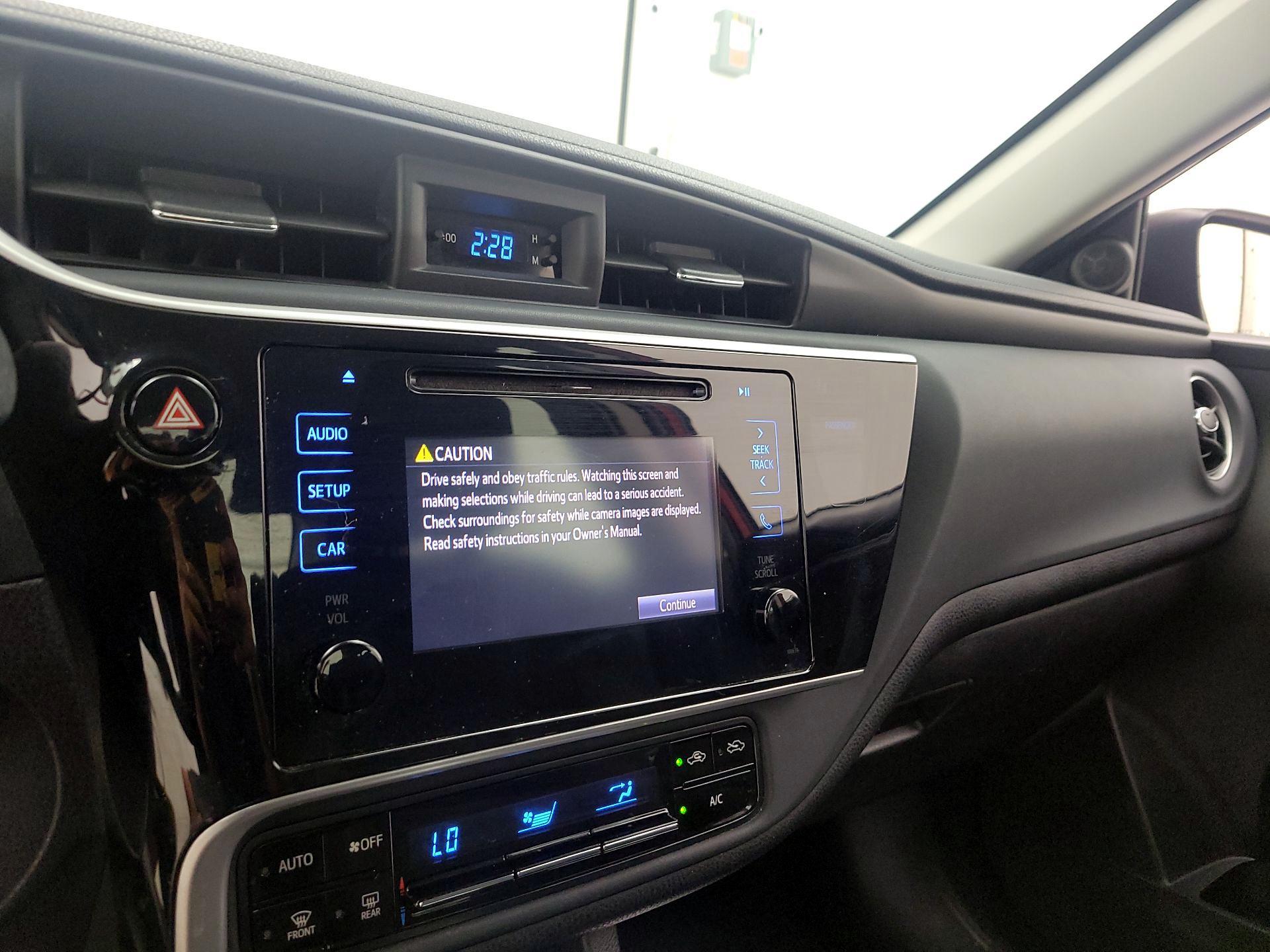 Thumbnail: 2018 Toyota Corolla - 15