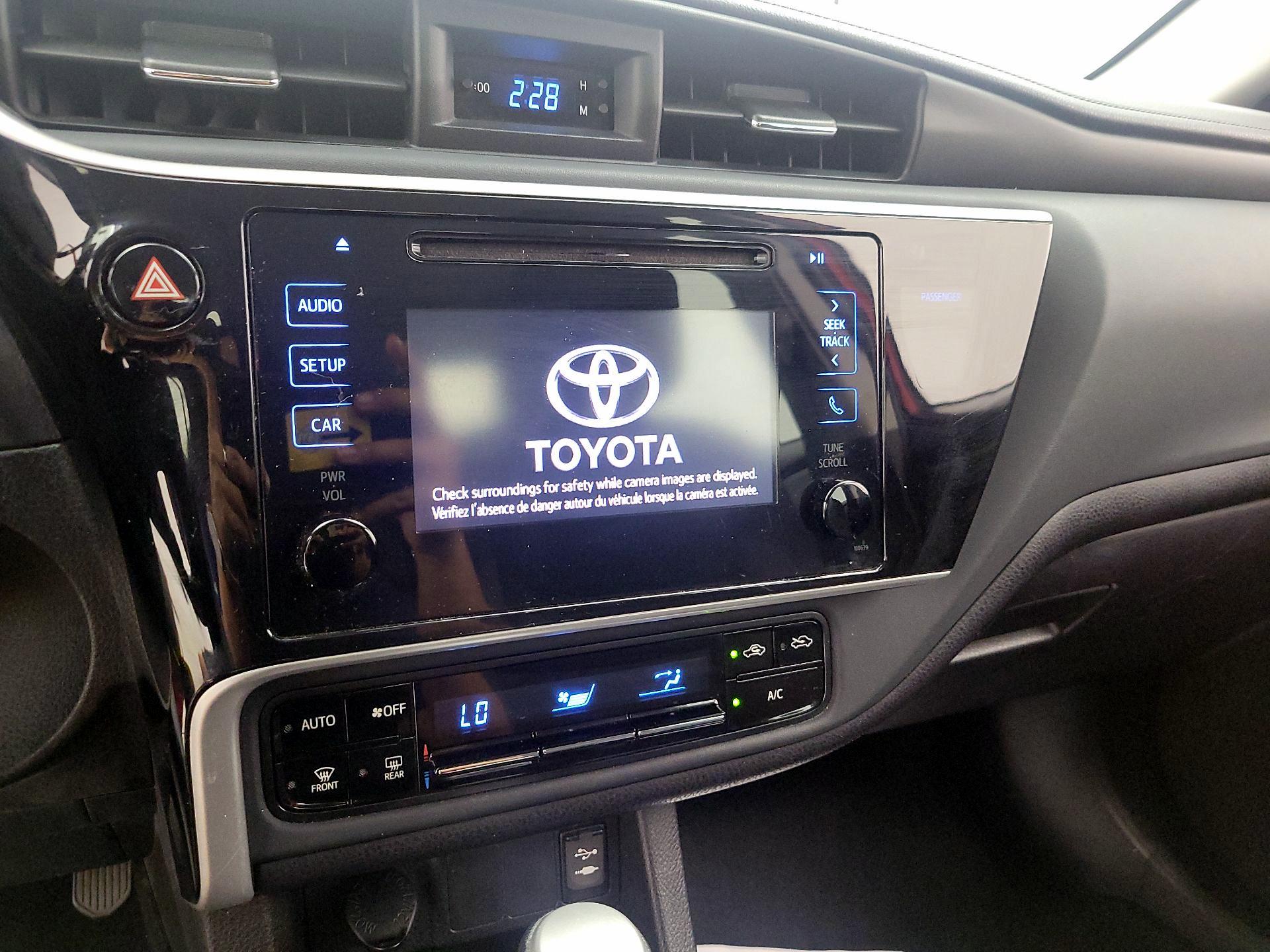 Thumbnail: 2018 Toyota Corolla - 16