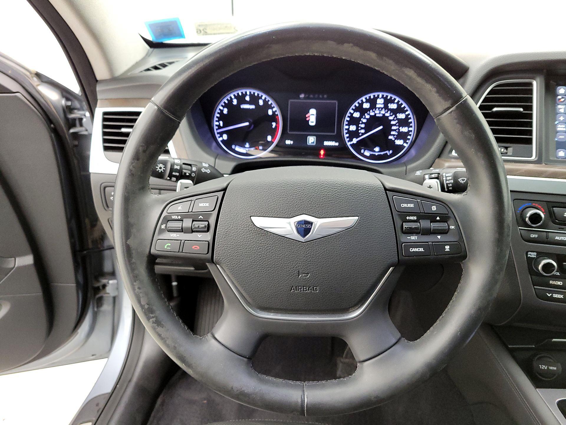 Thumbnail: 2015 Hyundai Genesis - 10