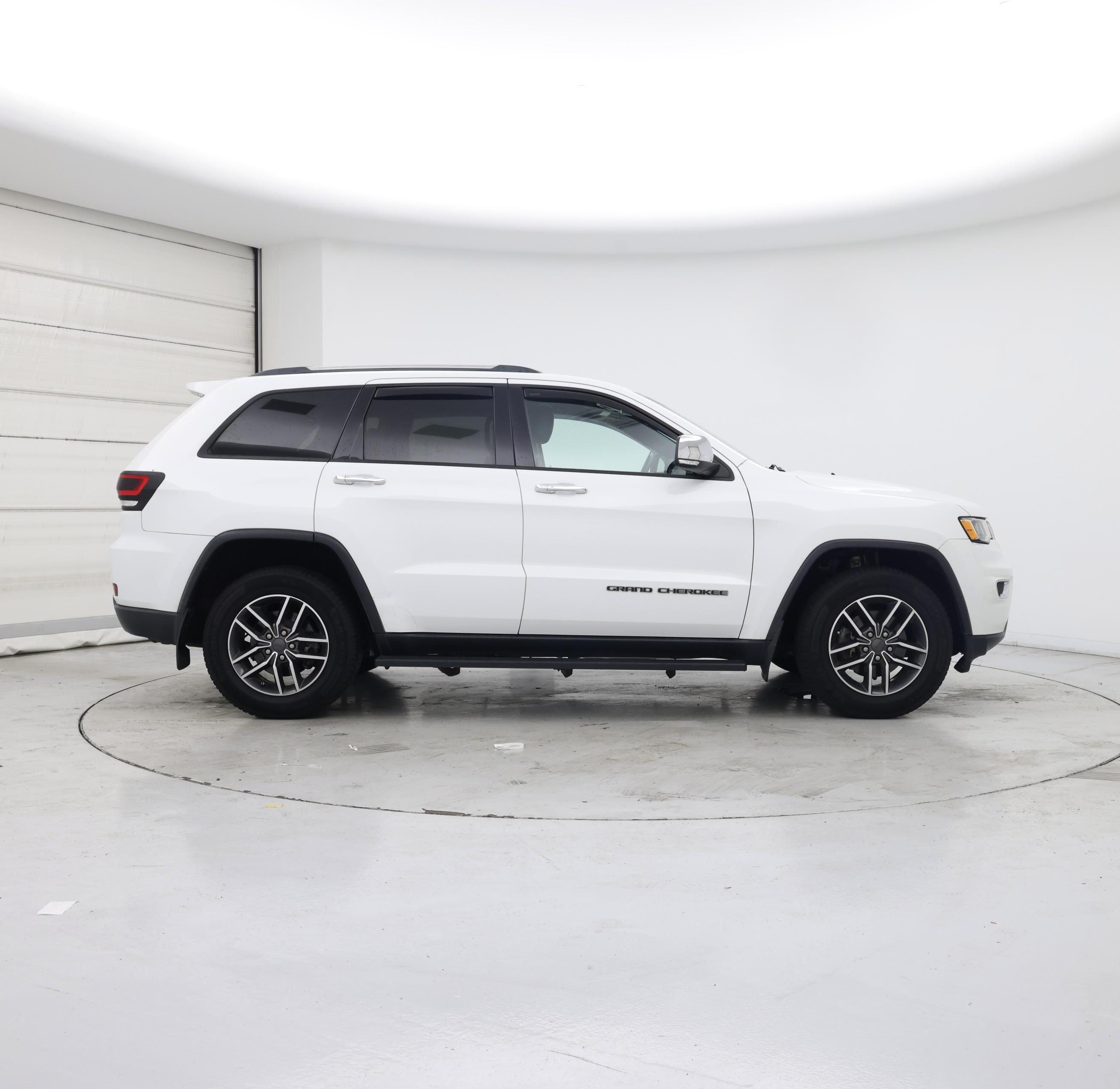 Thumbnail: 2019 Jeep Grand Cherokee - 7